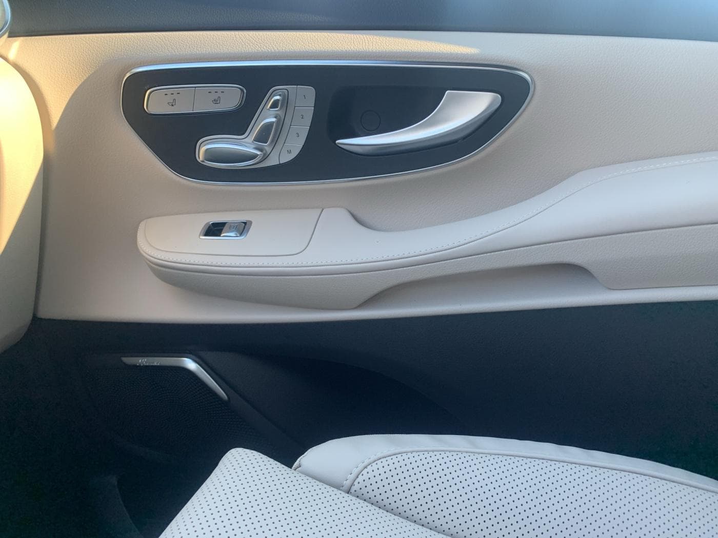 Mercedes-Benz V-Klasse V 300 d 4MATIC EXCLUSIVE Lang Bild 14