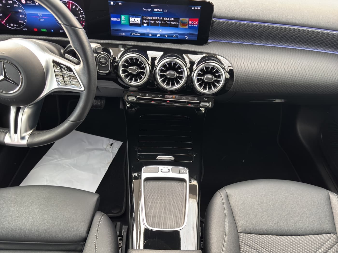 Mercedes-Benz A 250 e Bild 13