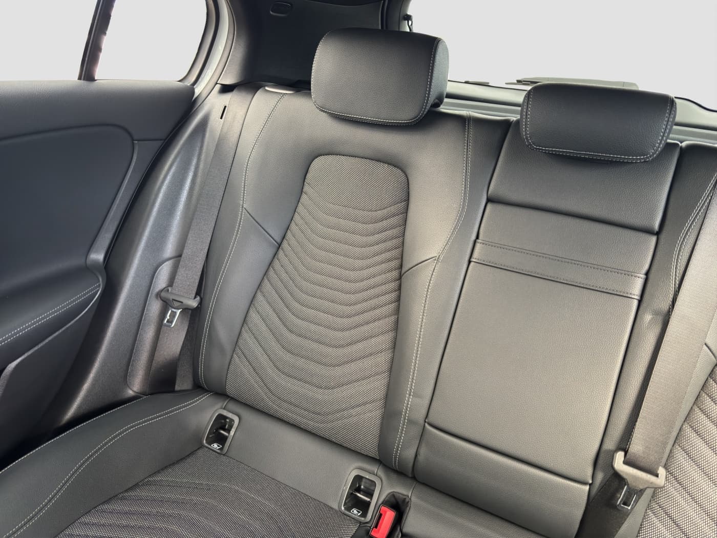 Mercedes-Benz A 250 e Bild 17