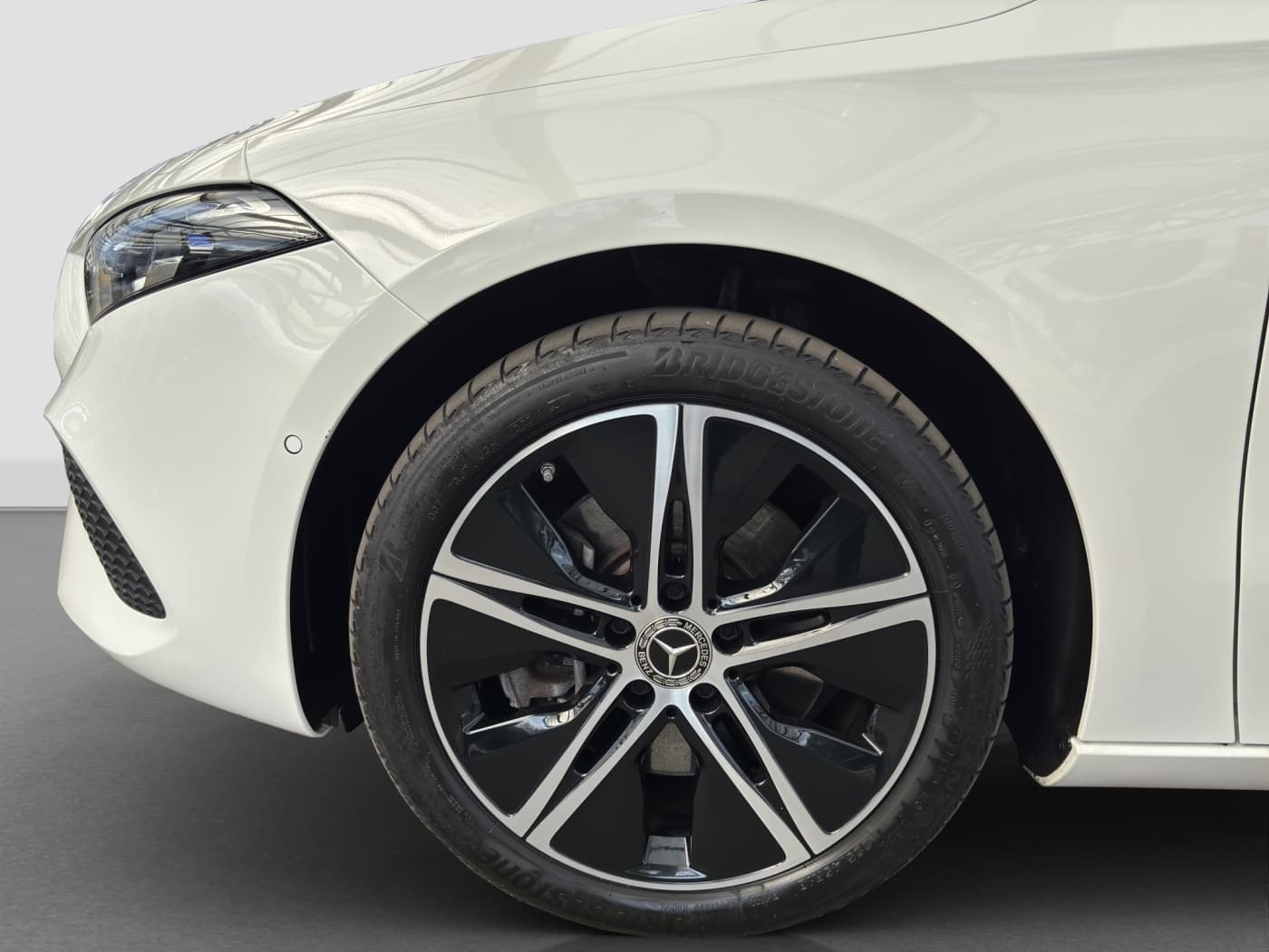 Mercedes-Benz A 250 e Bild 20