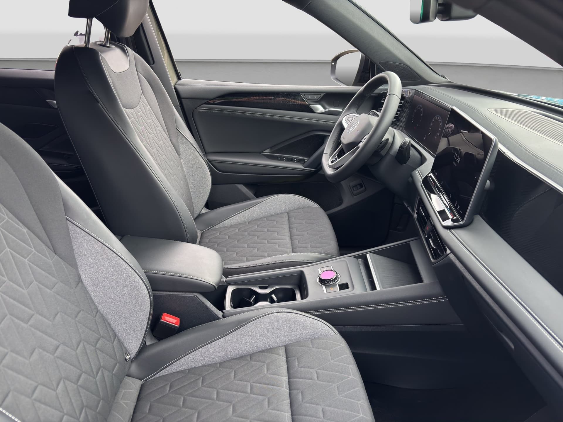 Volkswagen Tiguan GOAL 1.5 eTSI 150 PS DSG NAVI ACC KAMERA Bild 13