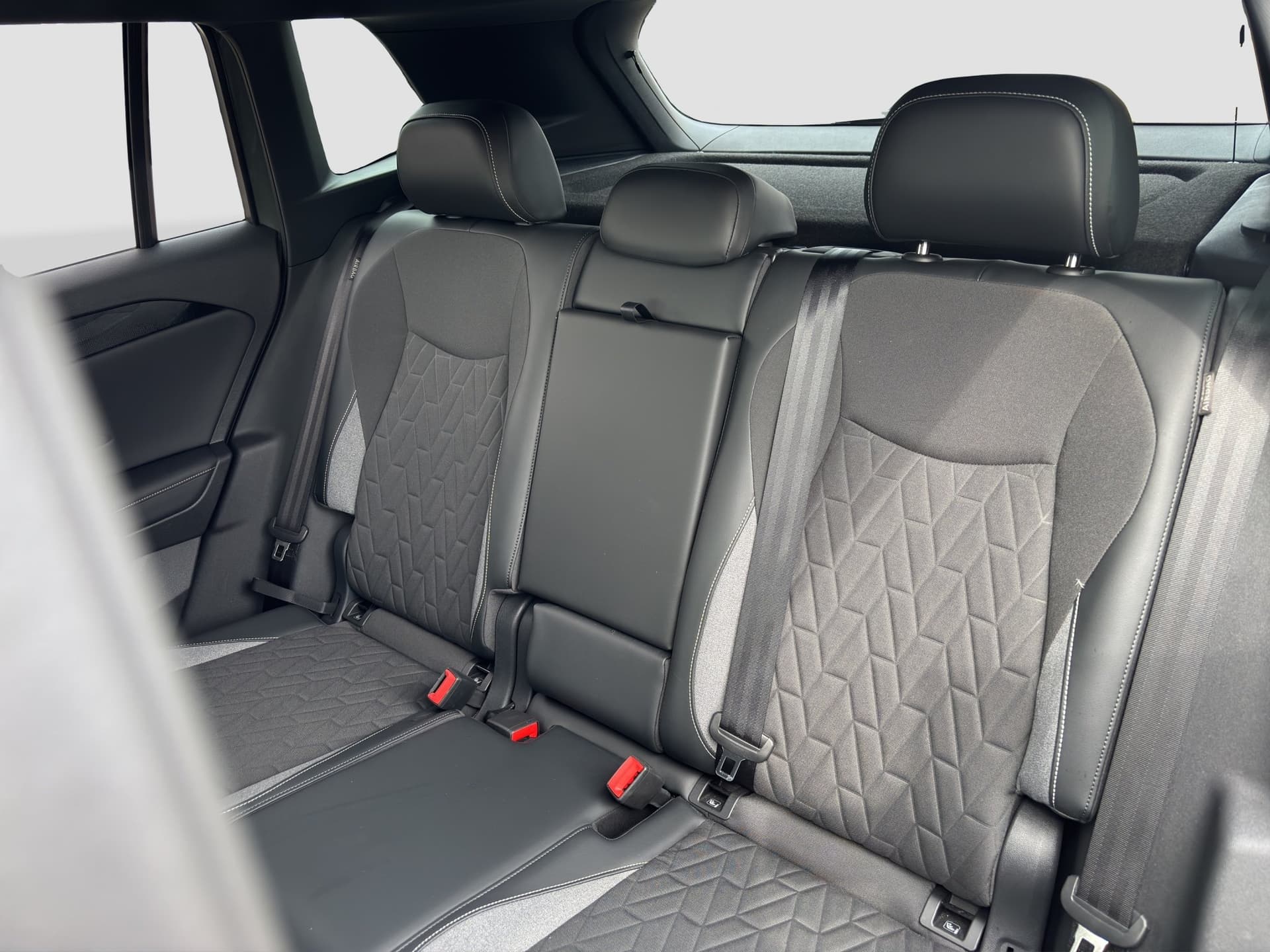 Volkswagen Tiguan GOAL 1.5 eTSI 150 PS DSG NAVI ACC KAMERA Bild 14