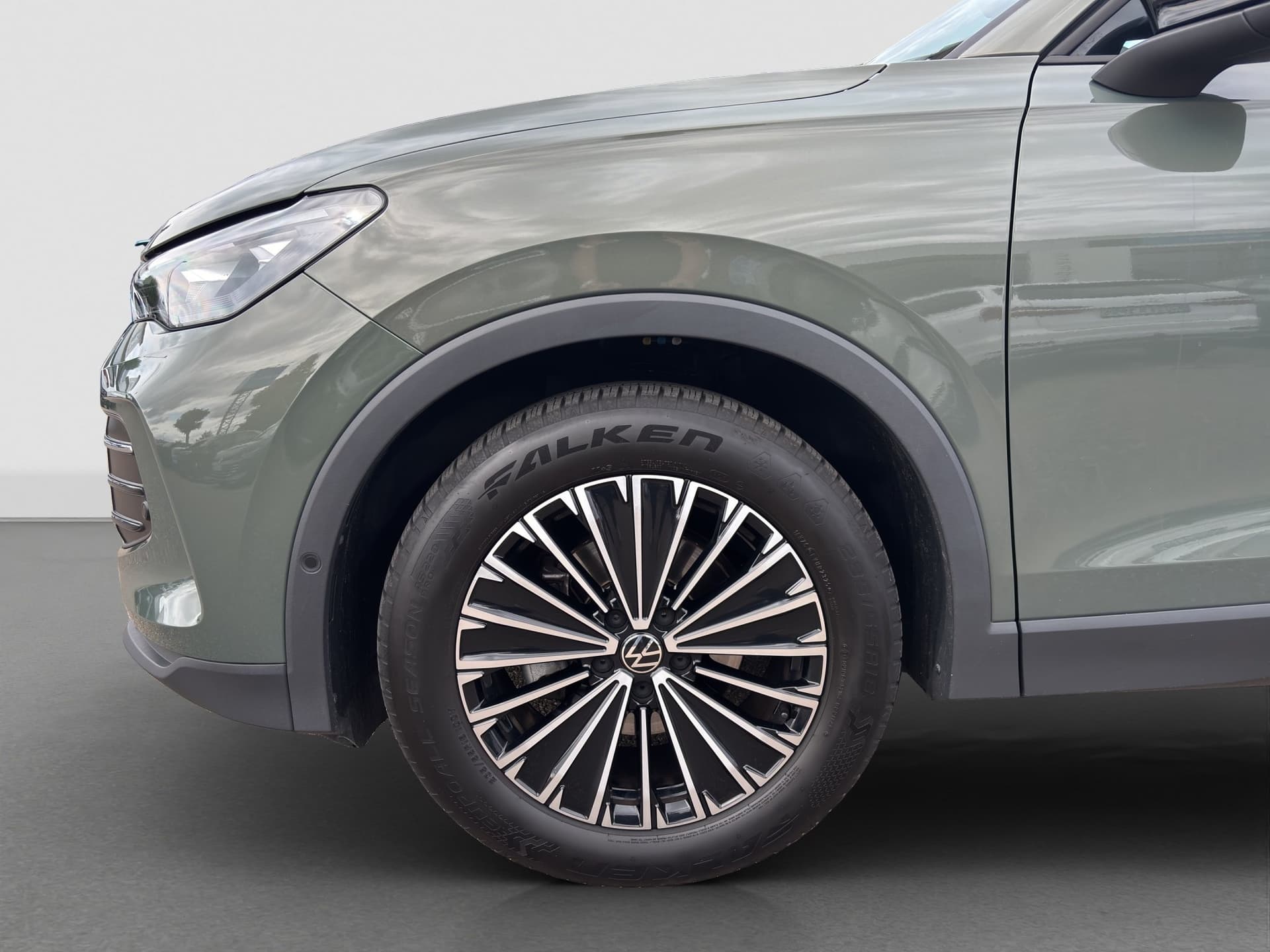 Volkswagen Tiguan GOAL 1.5 eTSI 150 PS DSG NAVI ACC KAMERA Bild 17