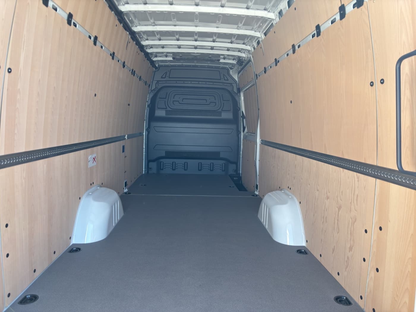 Mercedes-Benz Sprinter 319 CDI Kasten PRO Hochdach Extralang Bild 18