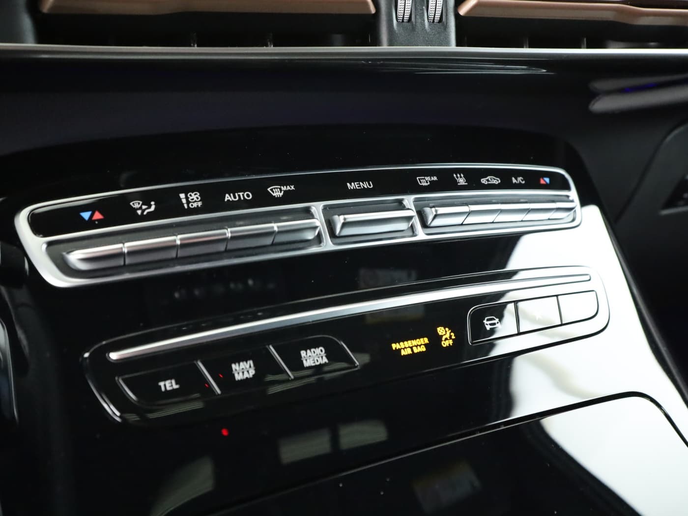 Mercedes-Benz EQC 400 4M Bild 14