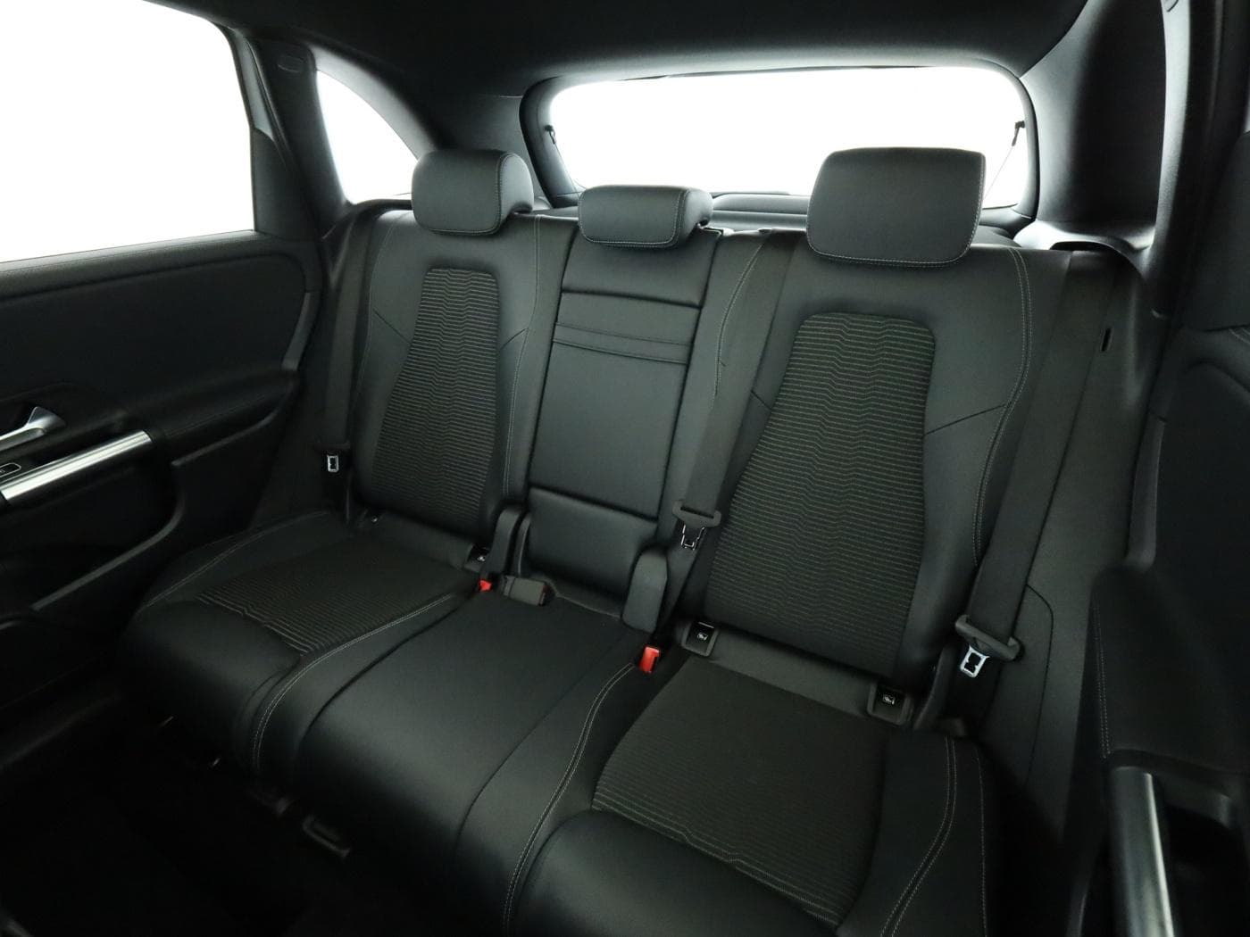 Mercedes-Benz B 200 d Bild 18