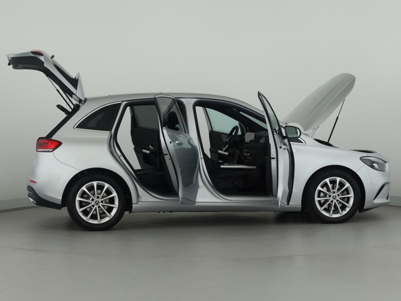 Mercedes-Benz B 200 d Bild 8