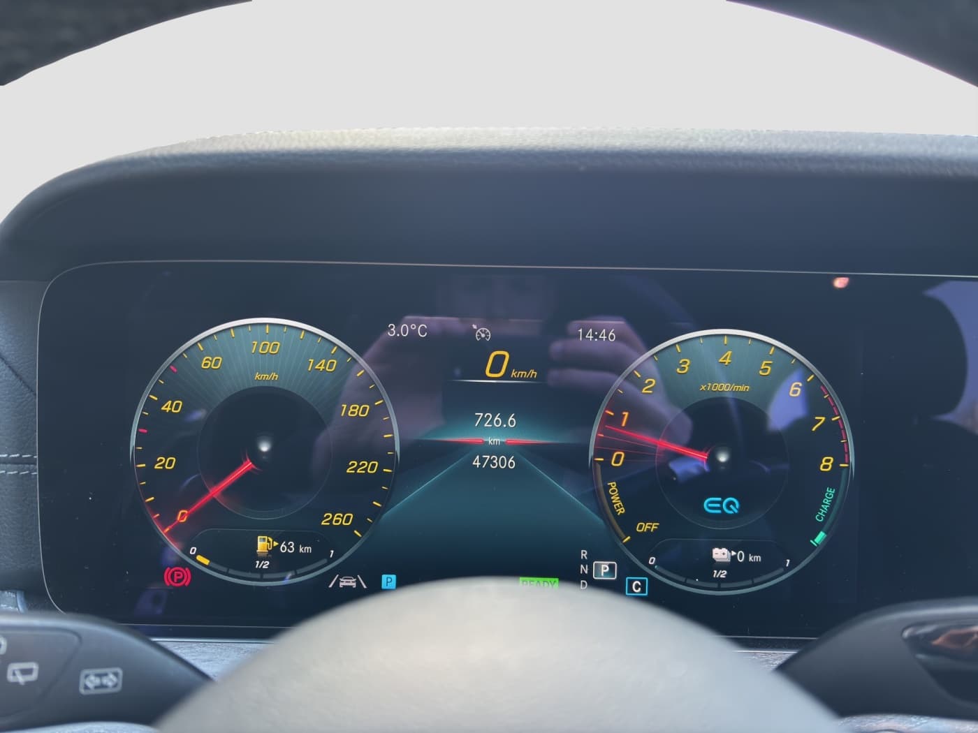 Mercedes-Benz E 300 e T Bild 11