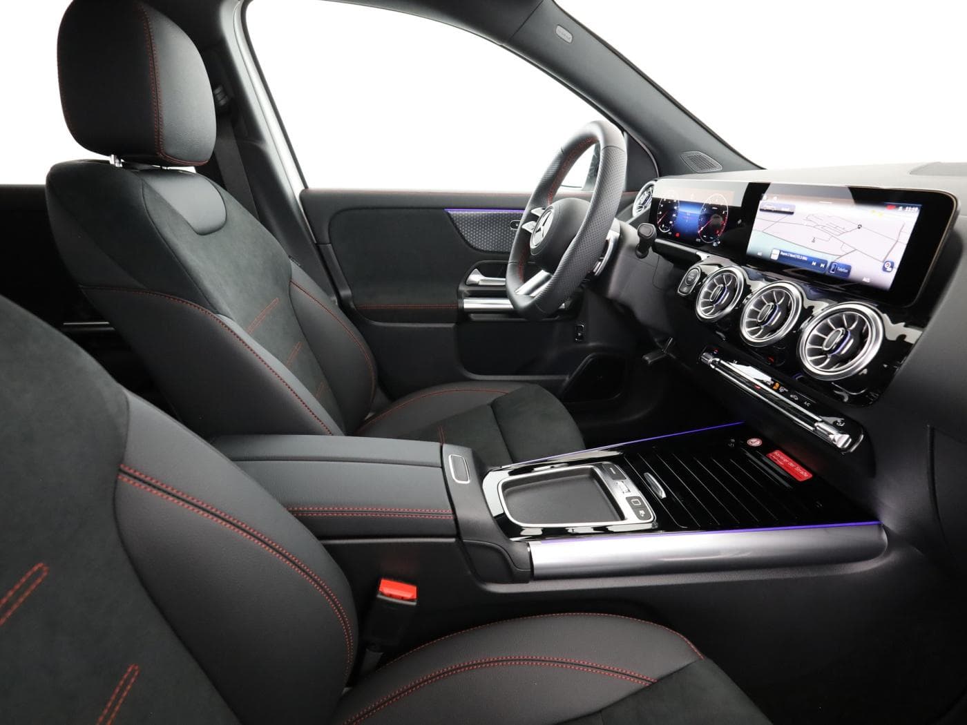 Mercedes-Benz GLA 180 Bild 17