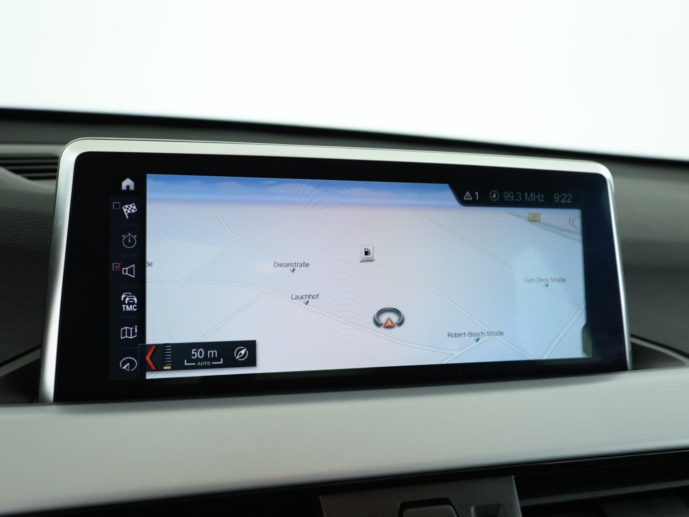 BMW X1 sDrive20i Advantage Bild 13