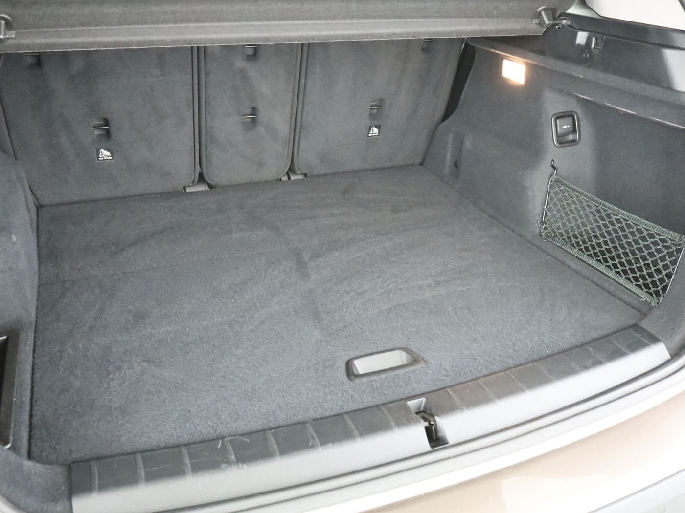 BMW X1 sDrive20i Advantage Bild 22