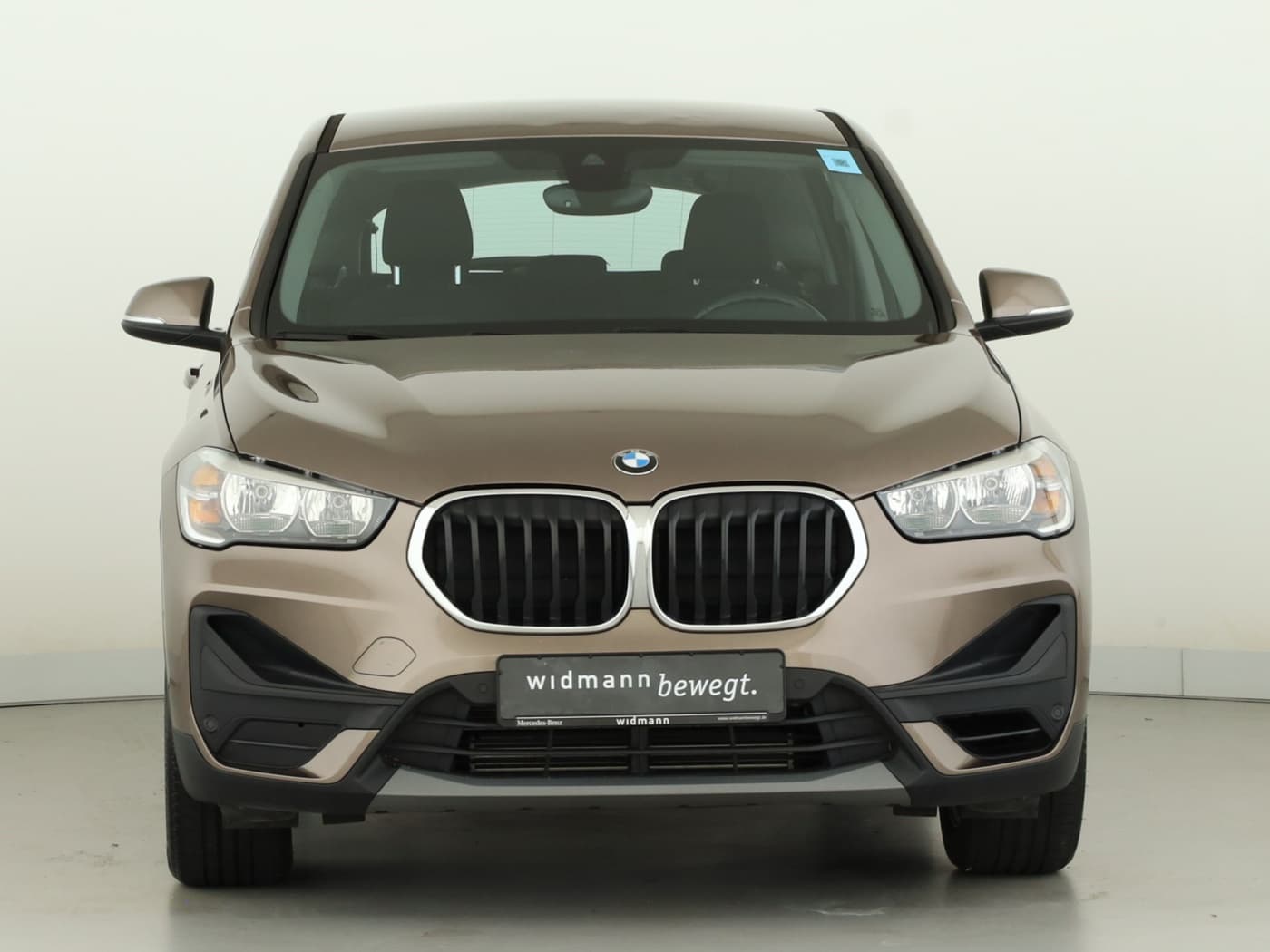 BMW X1 sDrive20i Advantage Bild 3