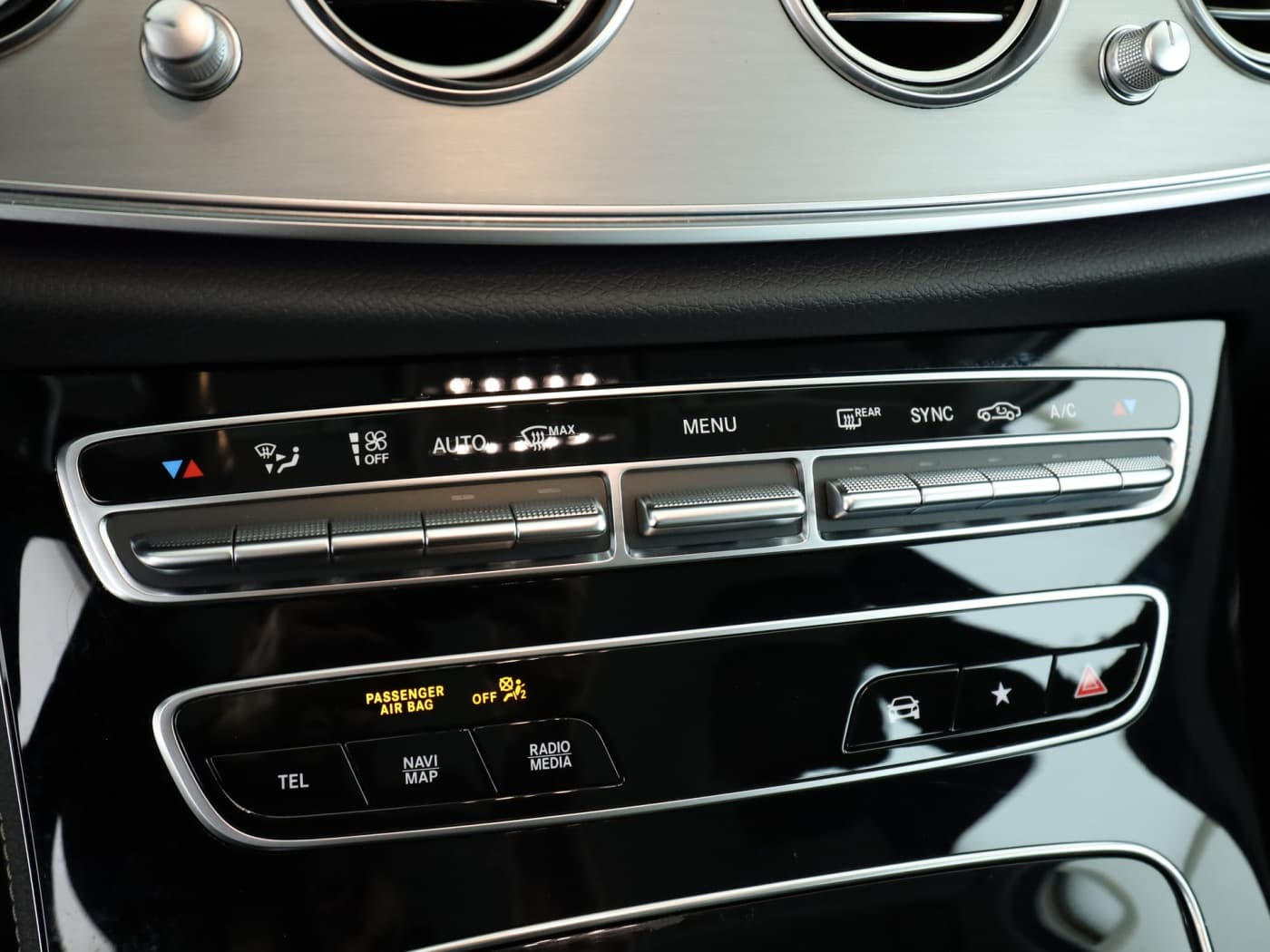 Mercedes-Benz E 300 d 4M T Bild 14