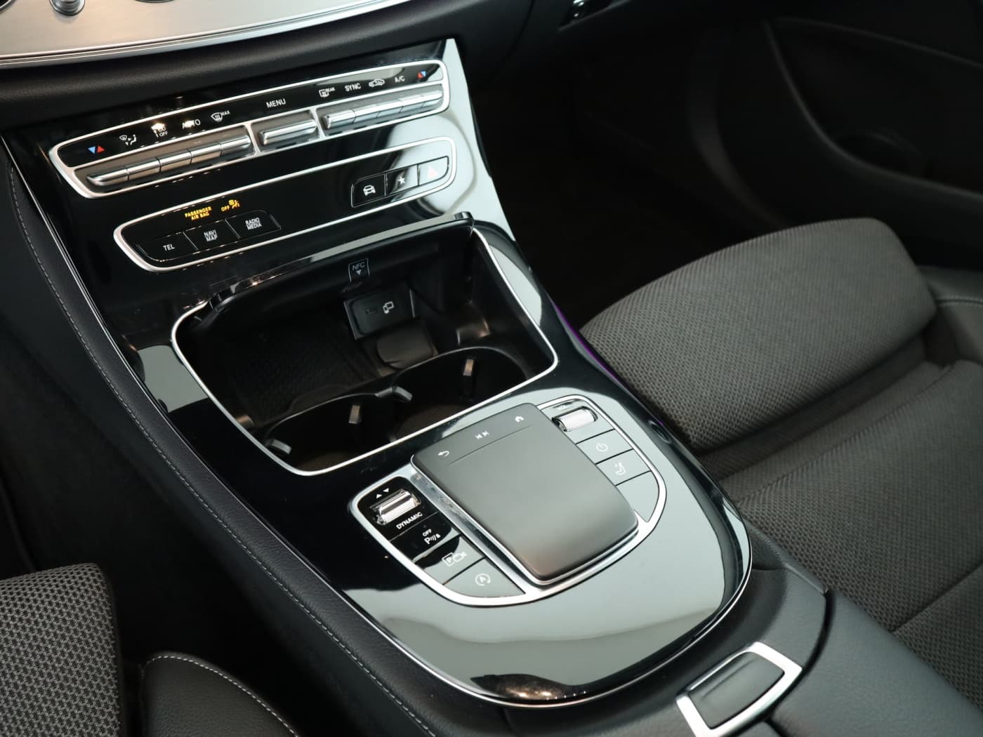 Mercedes-Benz E 300 d 4M T Bild 15