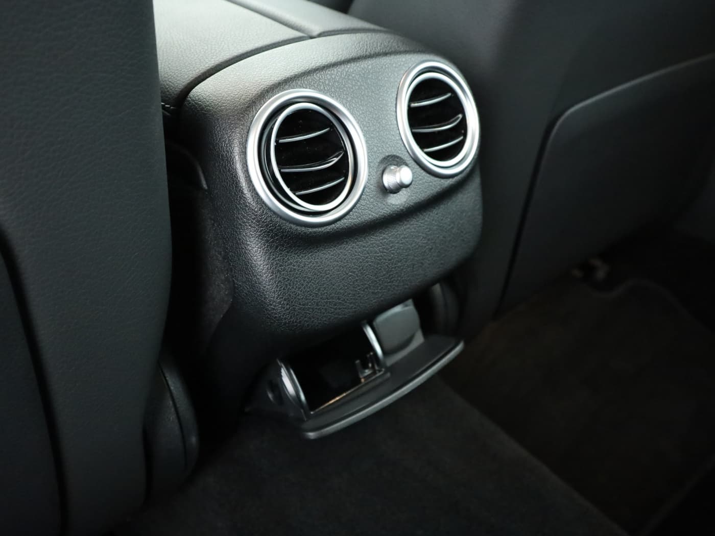 Mercedes-Benz E 300 d 4M T Bild 23