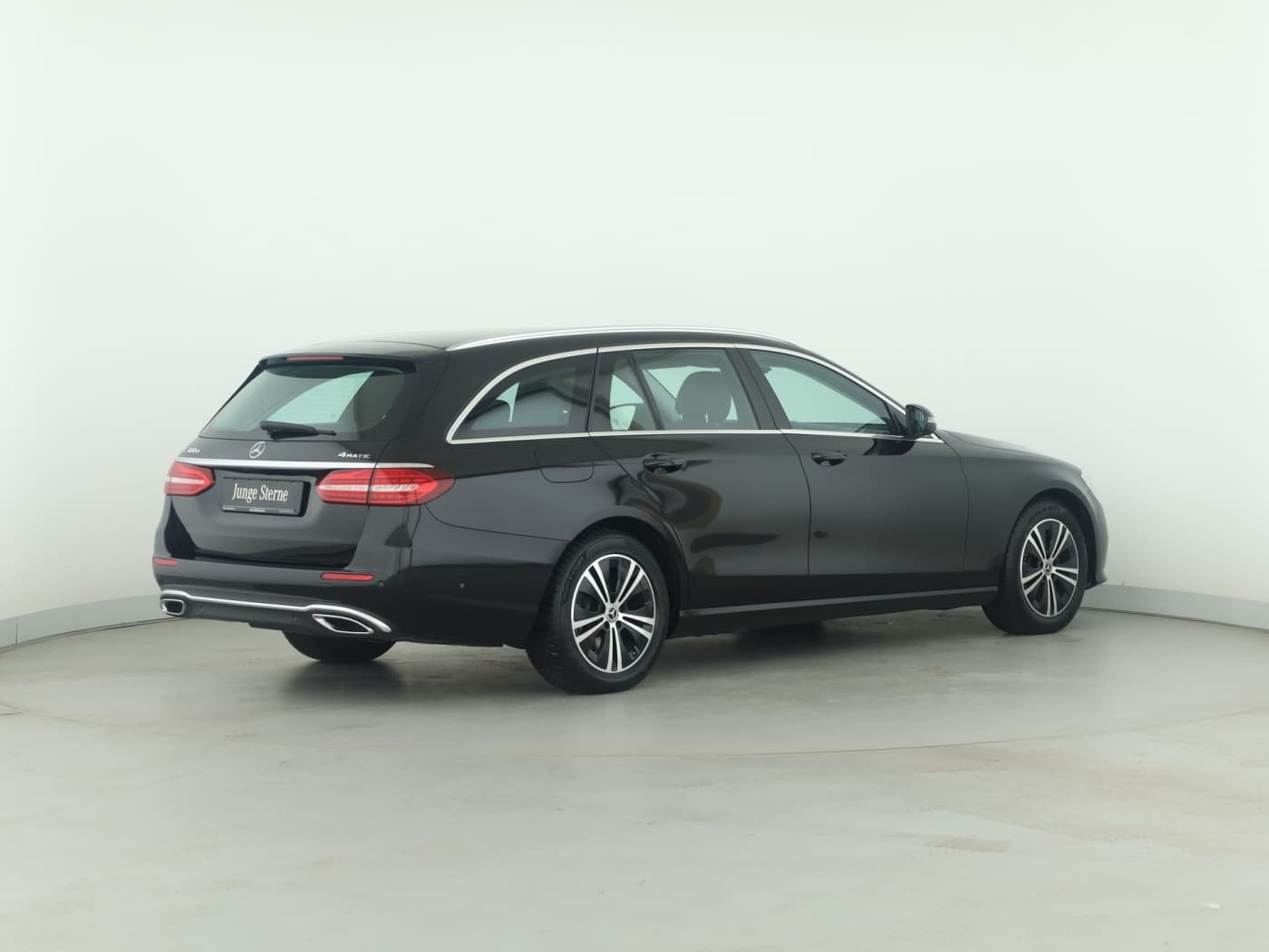 Mercedes-Benz E 300 d 4M T Bild 6