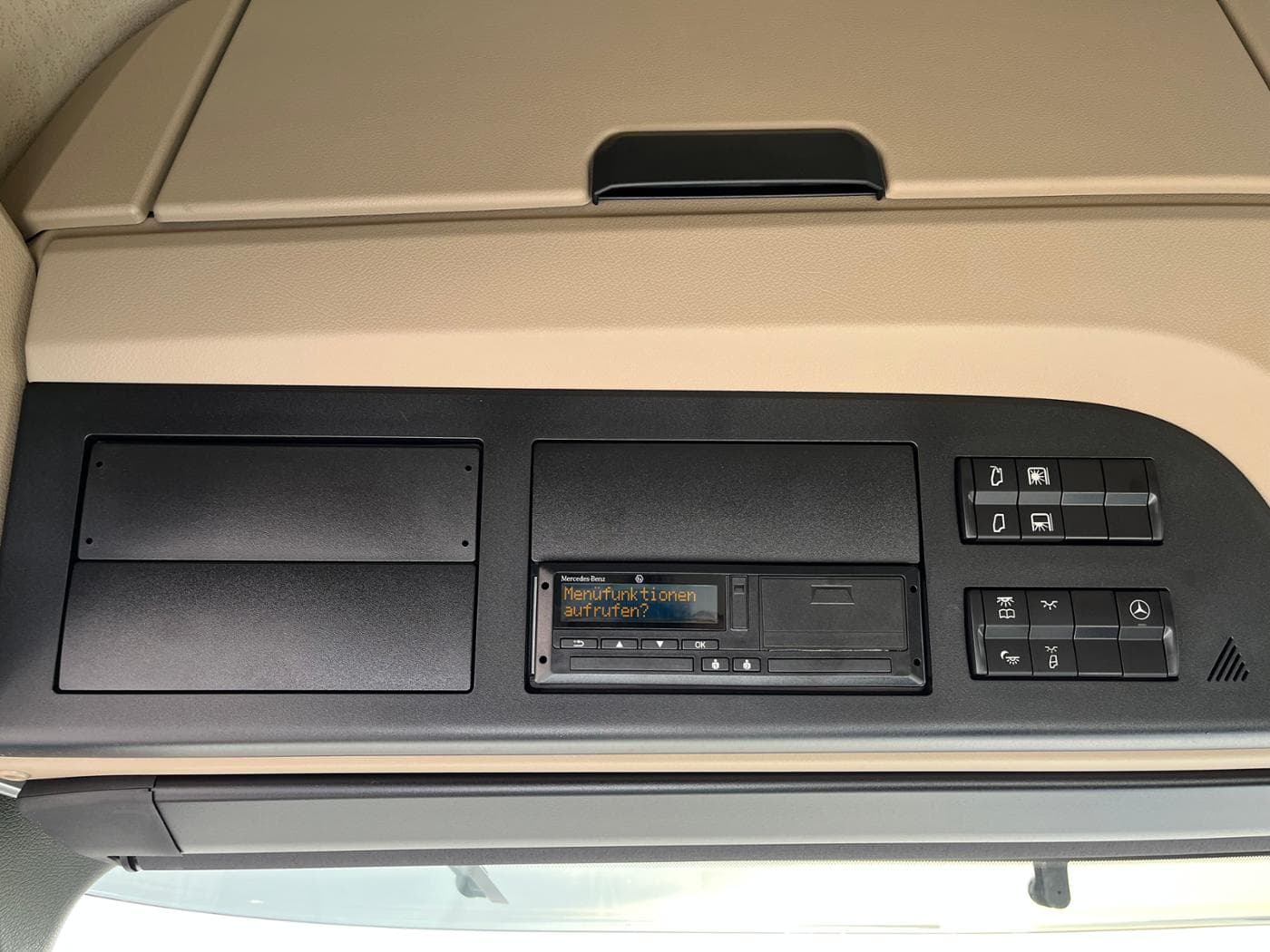 Mercedes-Benz Actros 1848 LS Bild 14