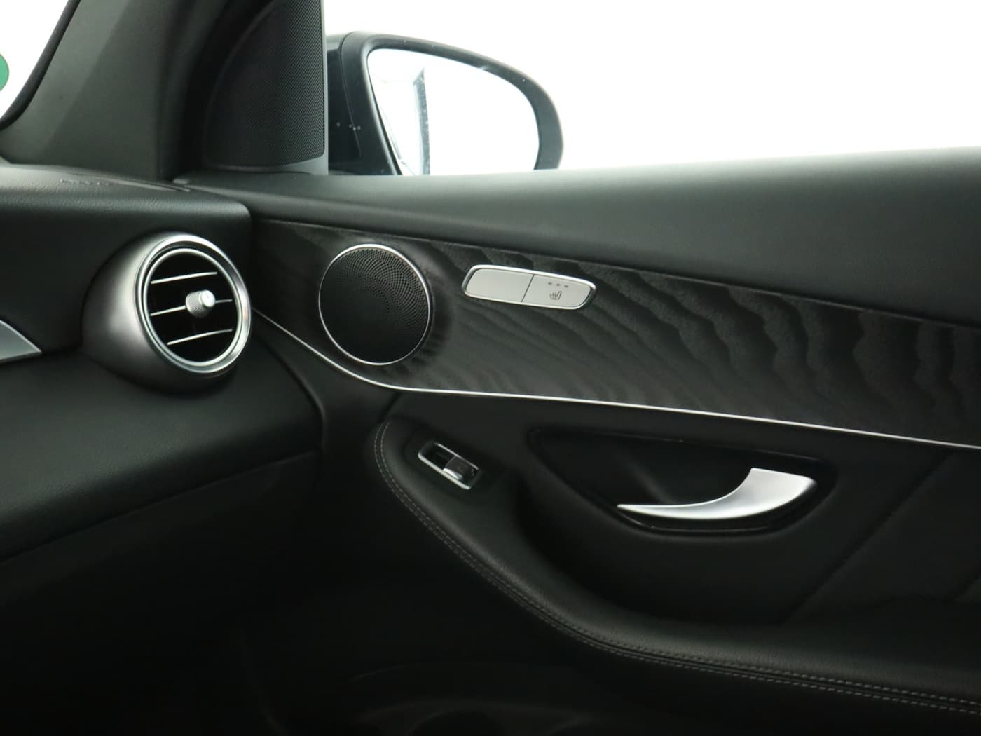 Mercedes-Benz GLC 300 de 4M Bild 16