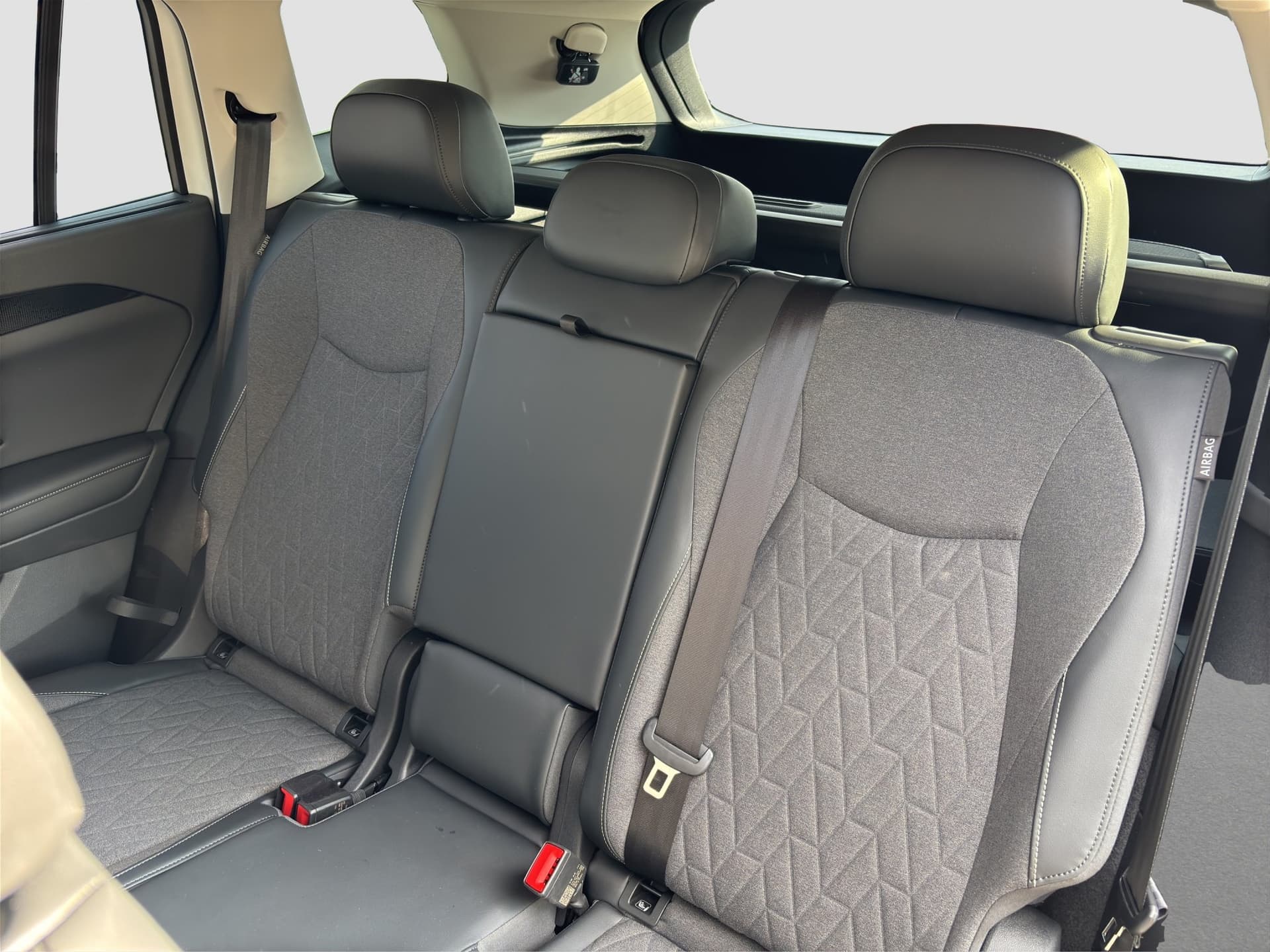Volkswagen Tayron Life 2.0 TDI 150 PS DSG AHK STANDH. KAMERA NAVI ACC Bild 14