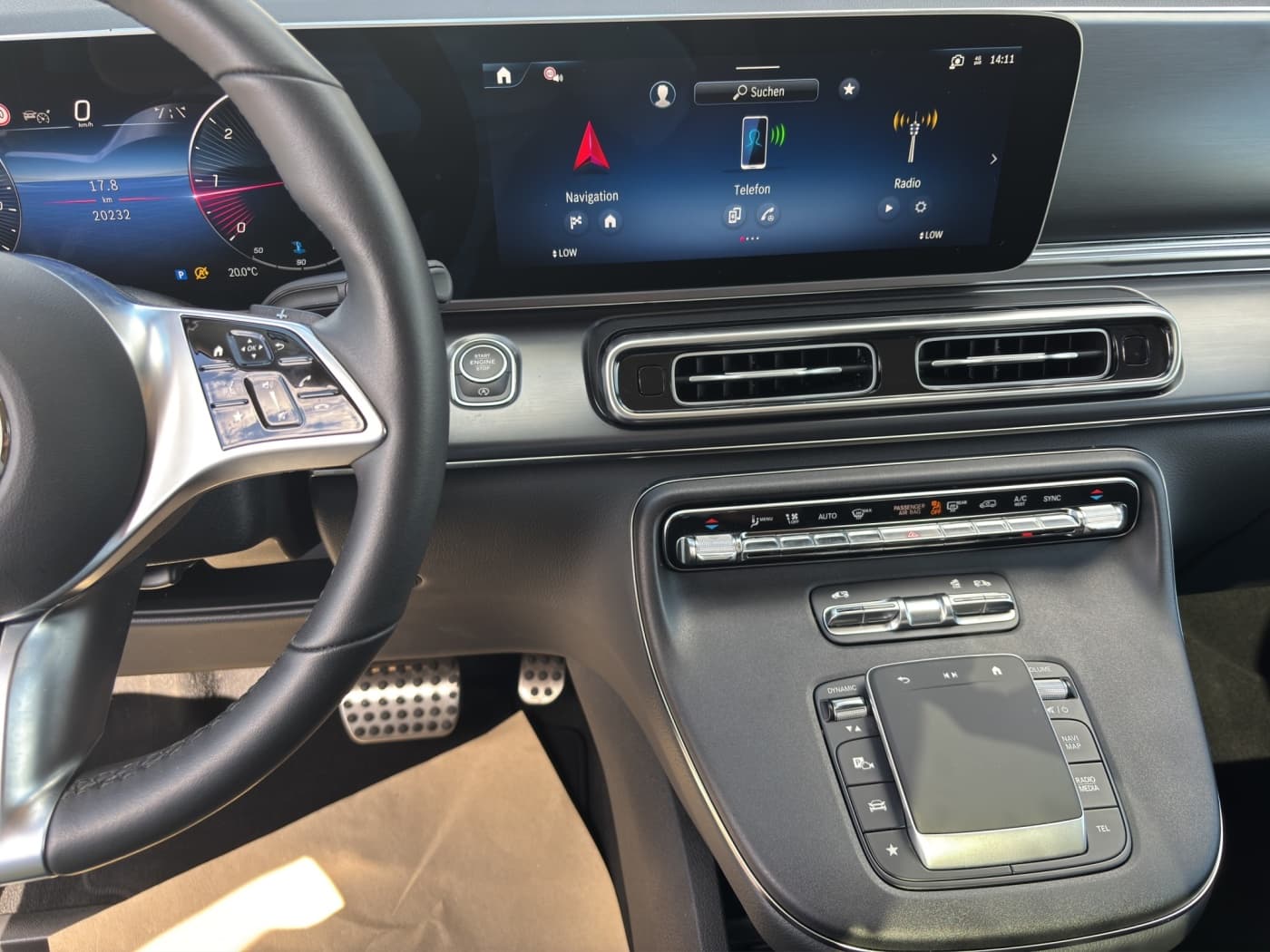 Mercedes-Benz V 220 d Style lang Bild 11