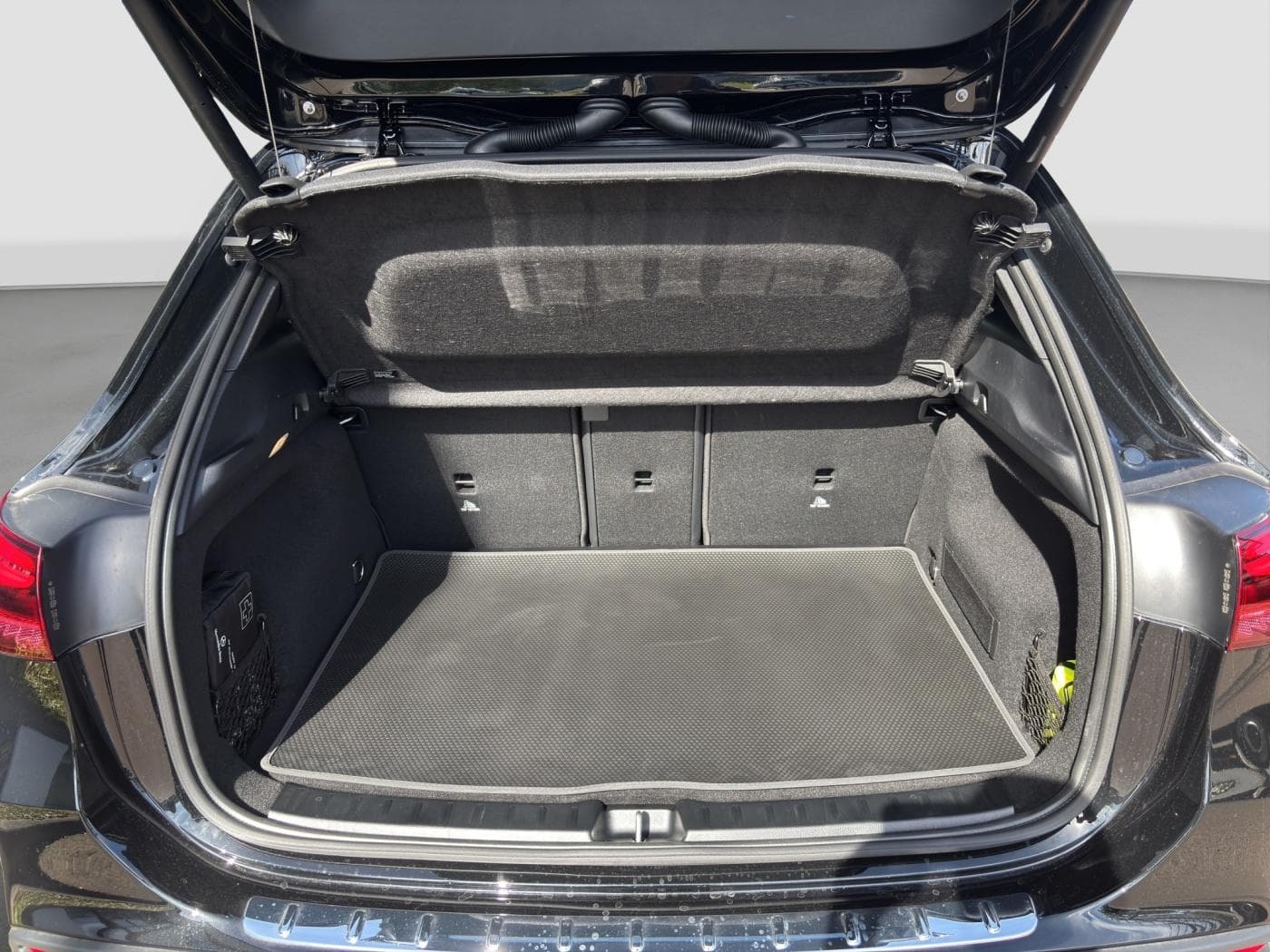 Mercedes-Benz GLA 180 Bild 19