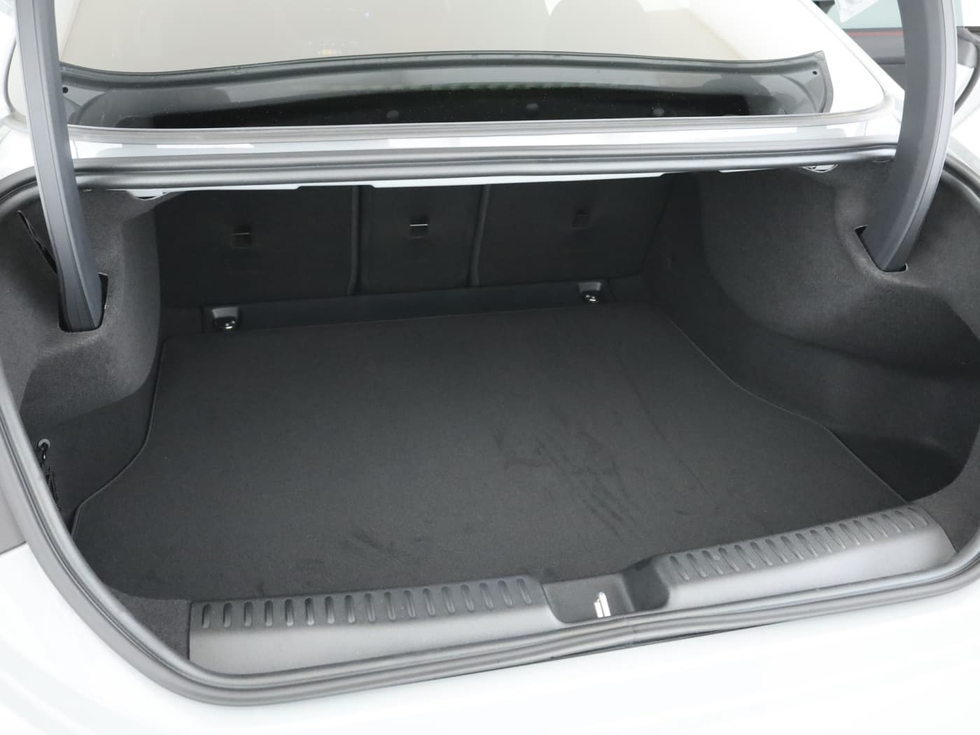 Mercedes-Benz CLA 220 4MATIC Bild 23