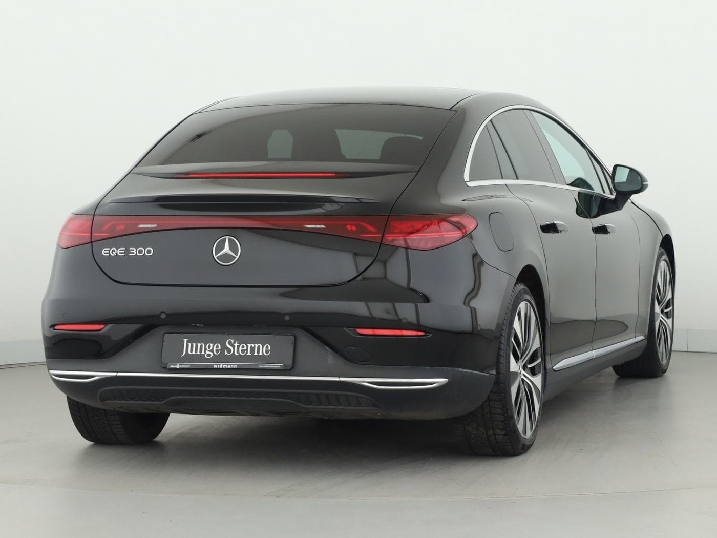 Mercedes-Benz EQE 300 Bild 2