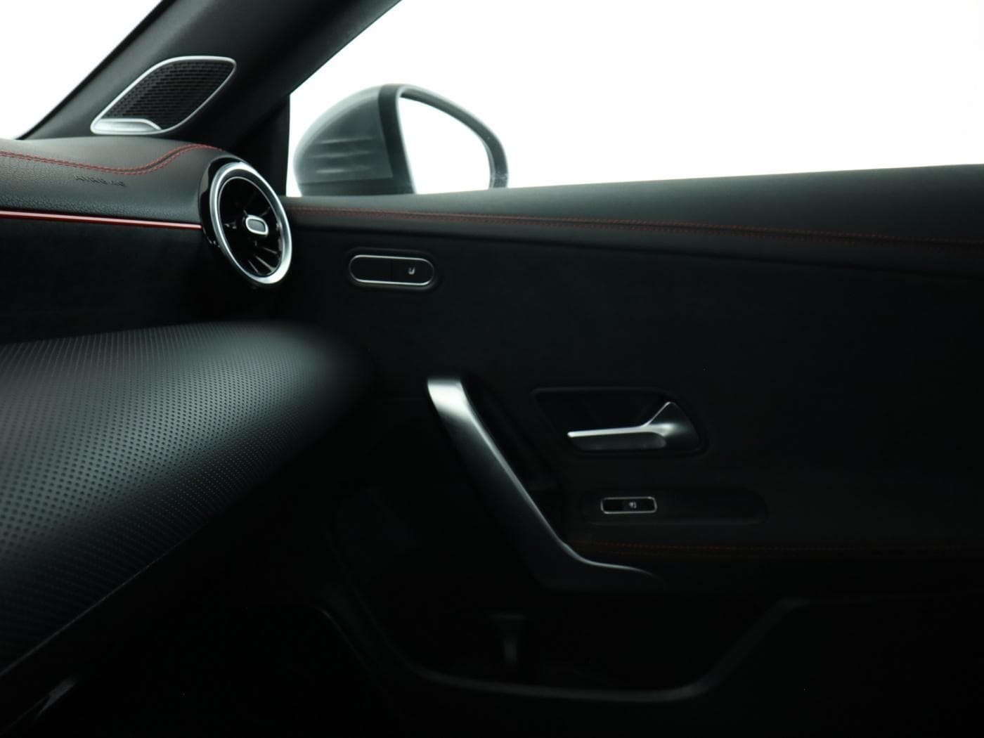 Mercedes-Benz CLA 250 4M SB Bild 16