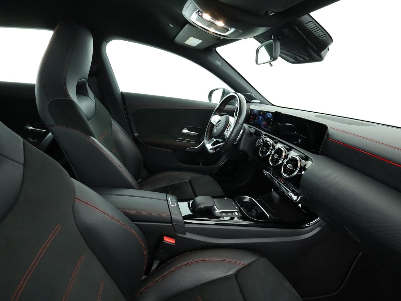 Mercedes-Benz CLA 250 4M SB Bild 17