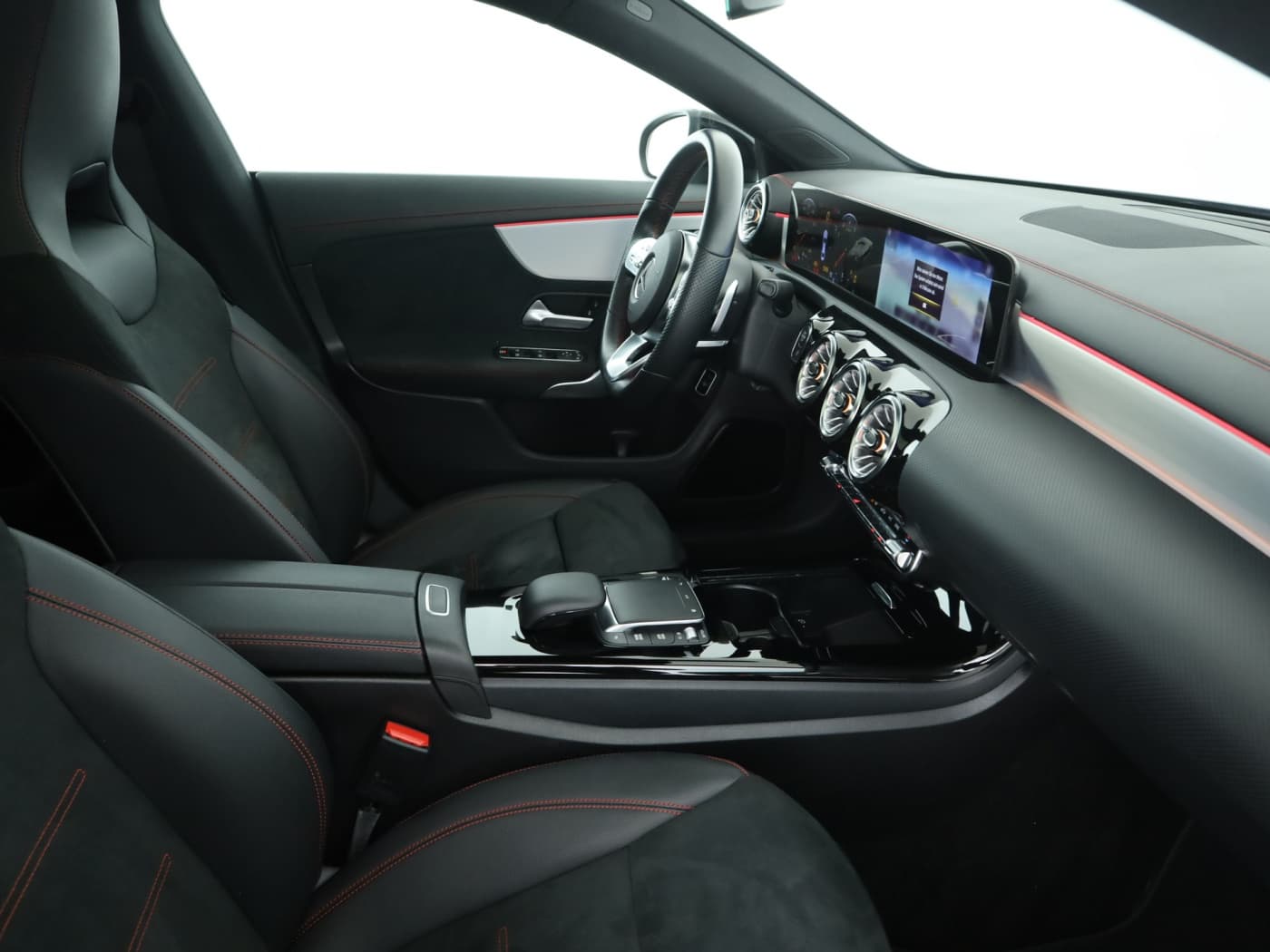 Mercedes-Benz CLA 250 4M Bild 17