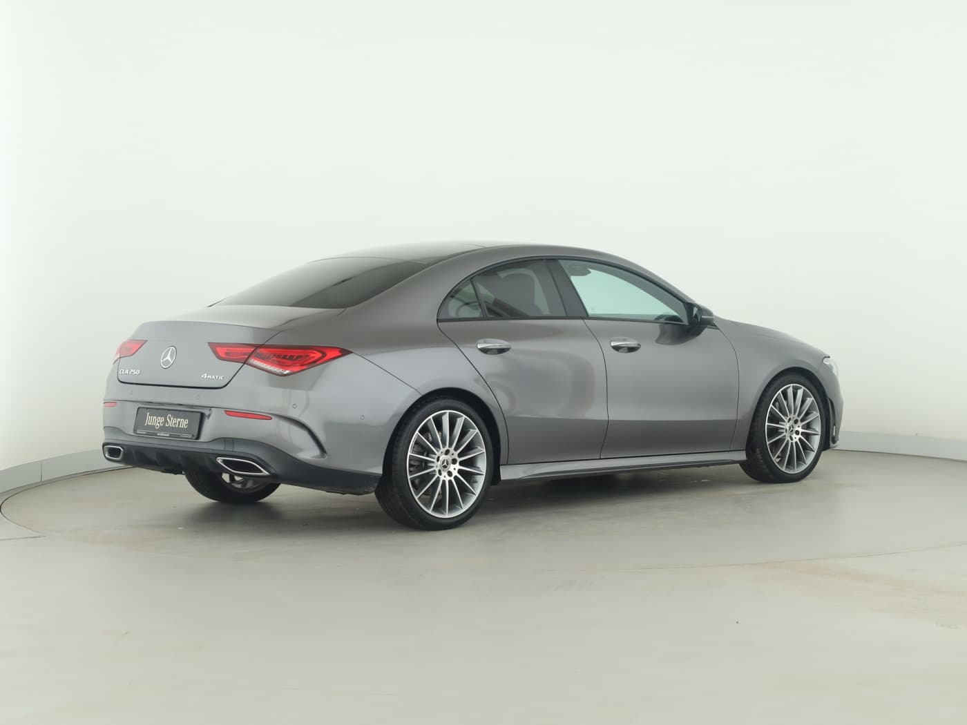 Mercedes-Benz CLA 250 4M Bild 6