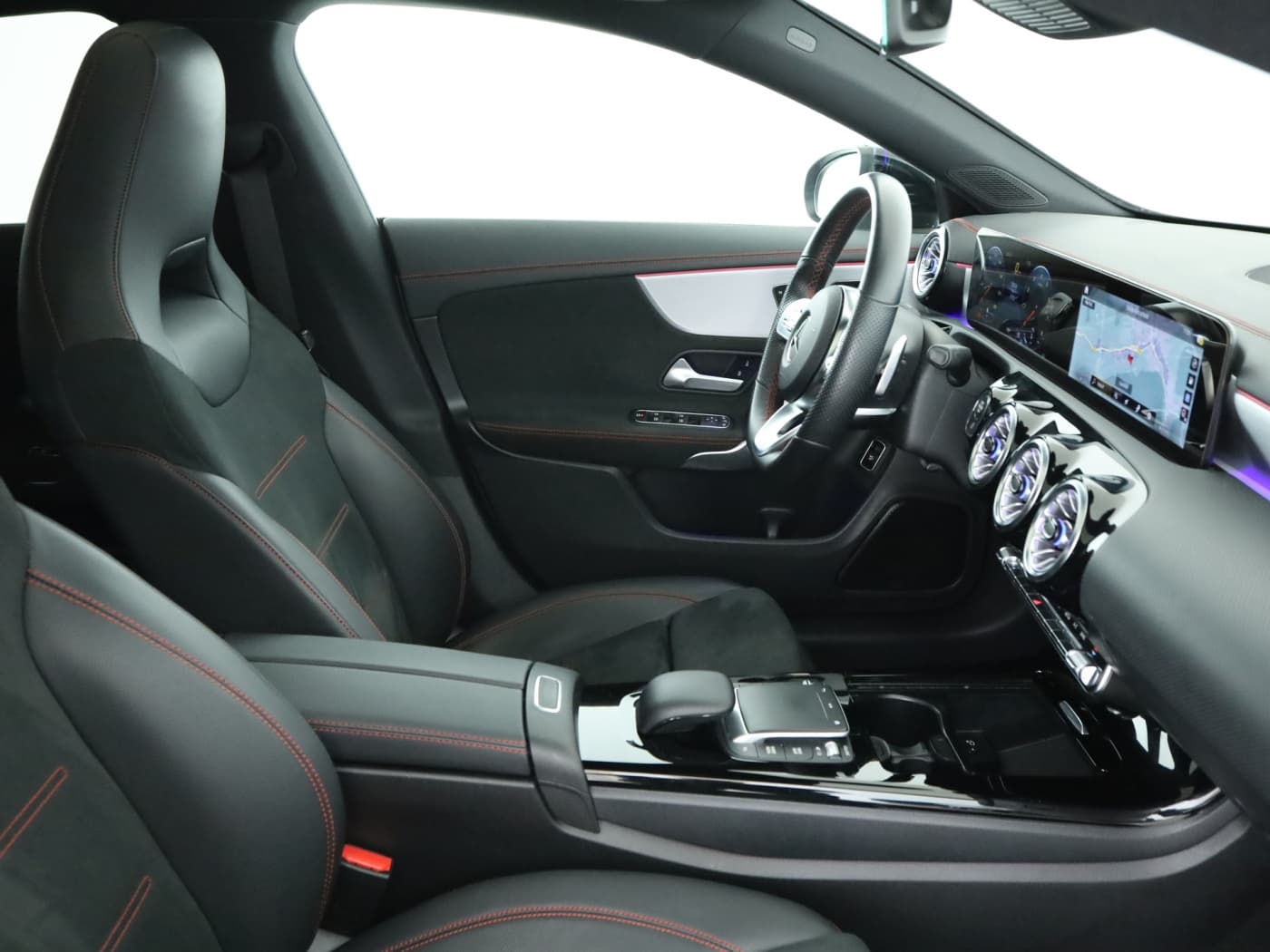 Mercedes-Benz CLA 200 SB Bild 17