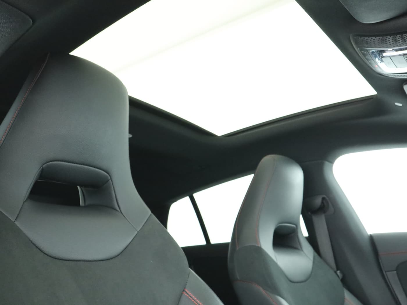 Mercedes-Benz CLA 200 SB Bild 21