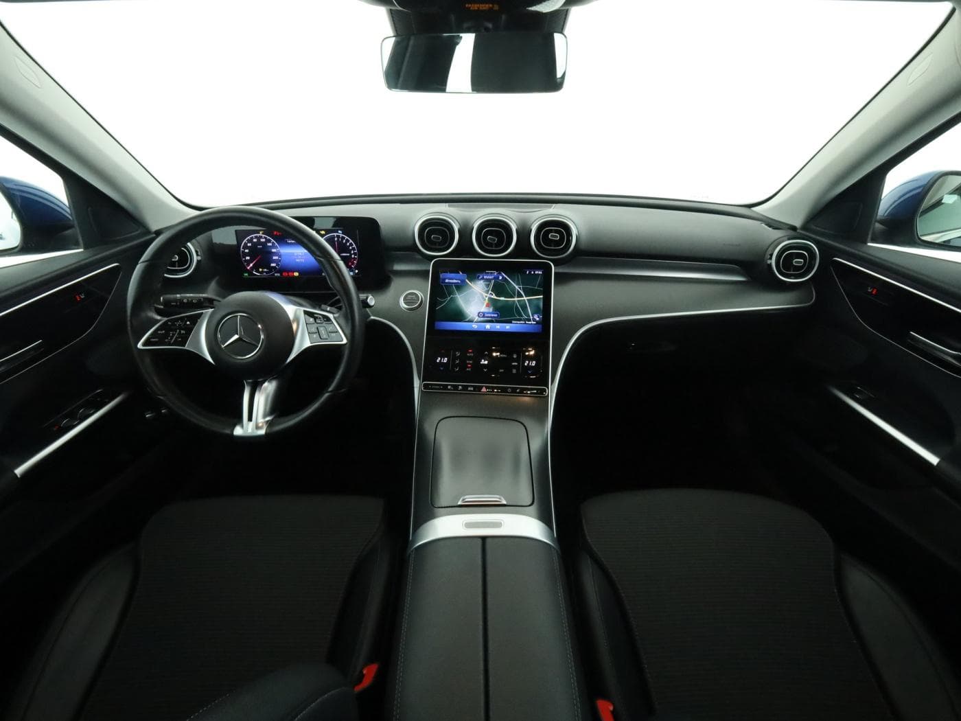 Mercedes-Benz C 300 e T Bild 19