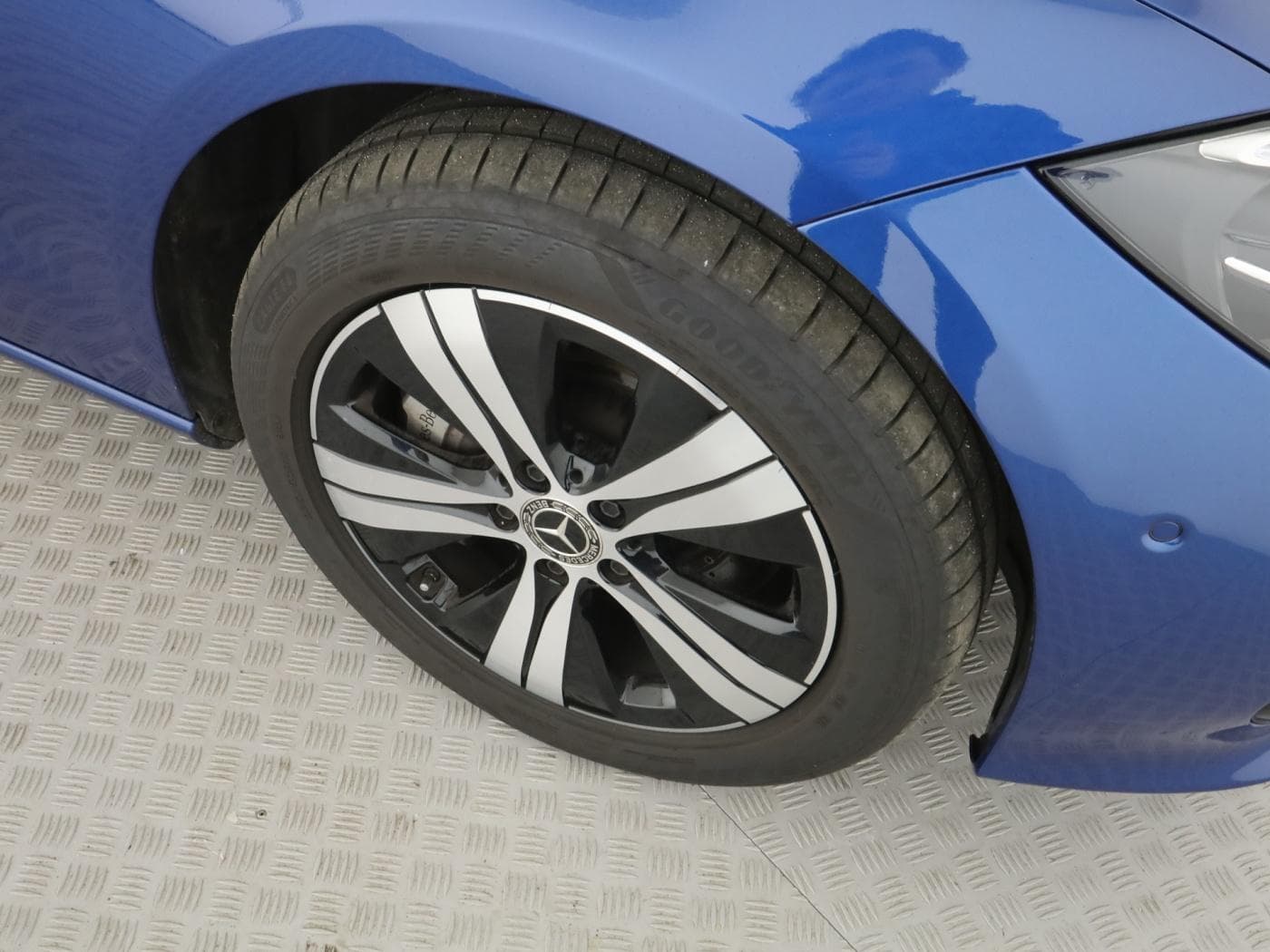 Mercedes-Benz C 300 e T Bild 21