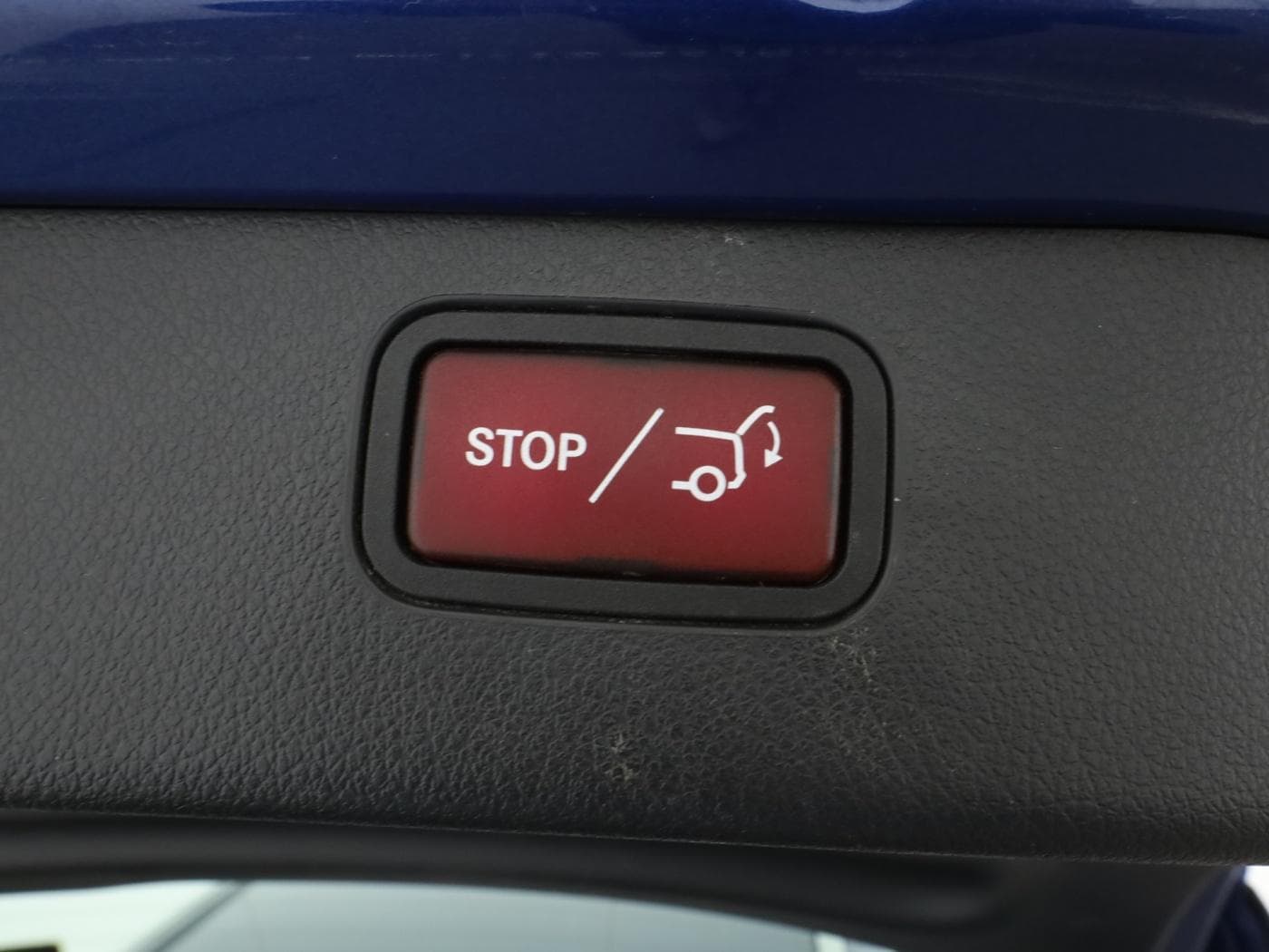 Mercedes-Benz C 300 e T Bild 24