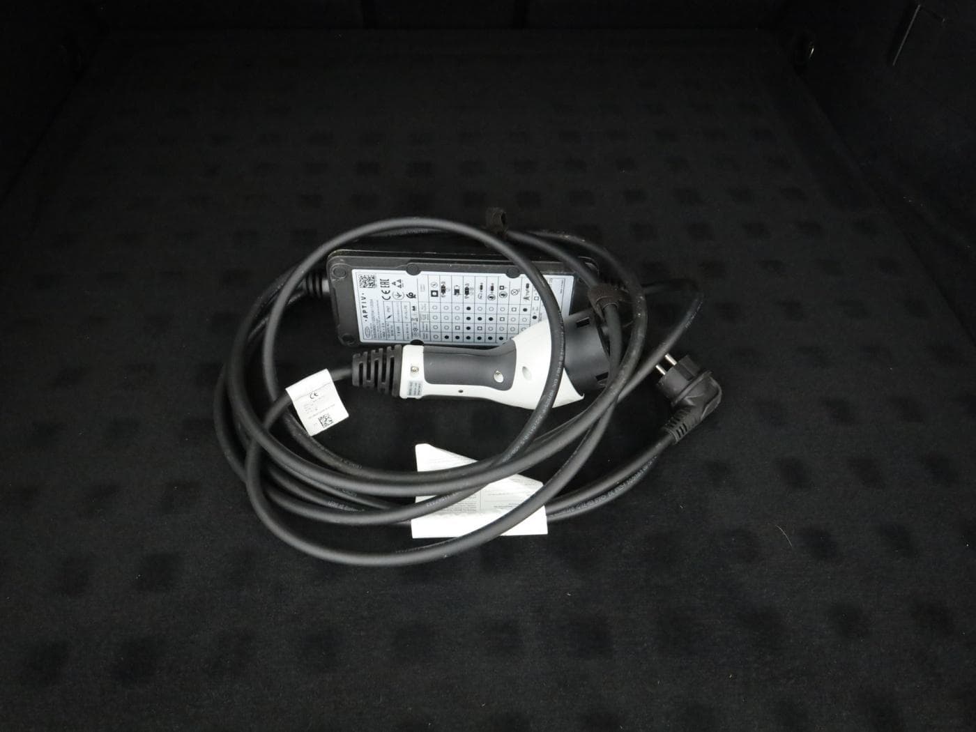 Mercedes-Benz C 300 e T Bild 28