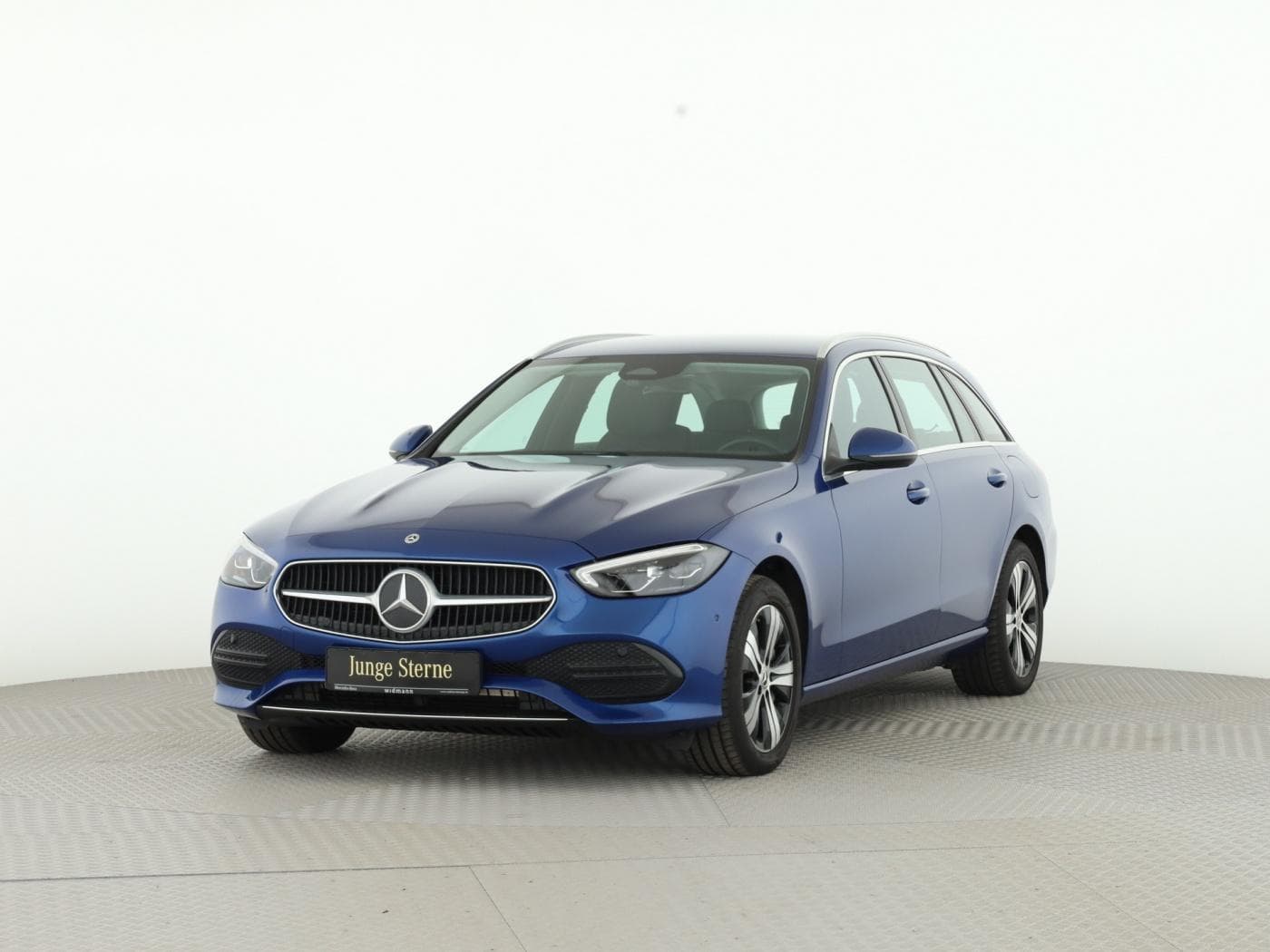 Mercedes-Benz C 300 e T Bild 3