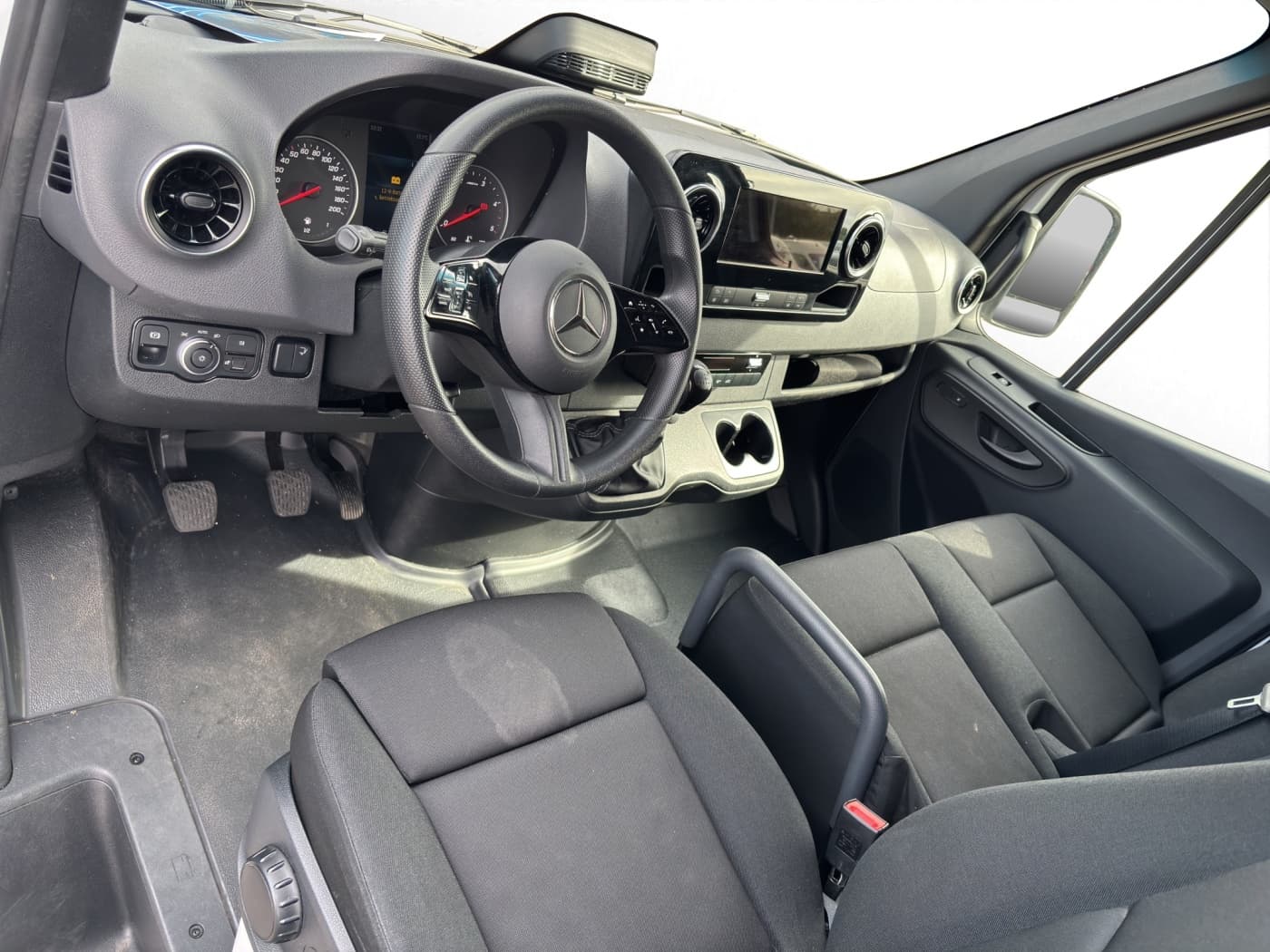 Mercedes-Benz Sprinter 317 CDI Koffer lang Bild 9