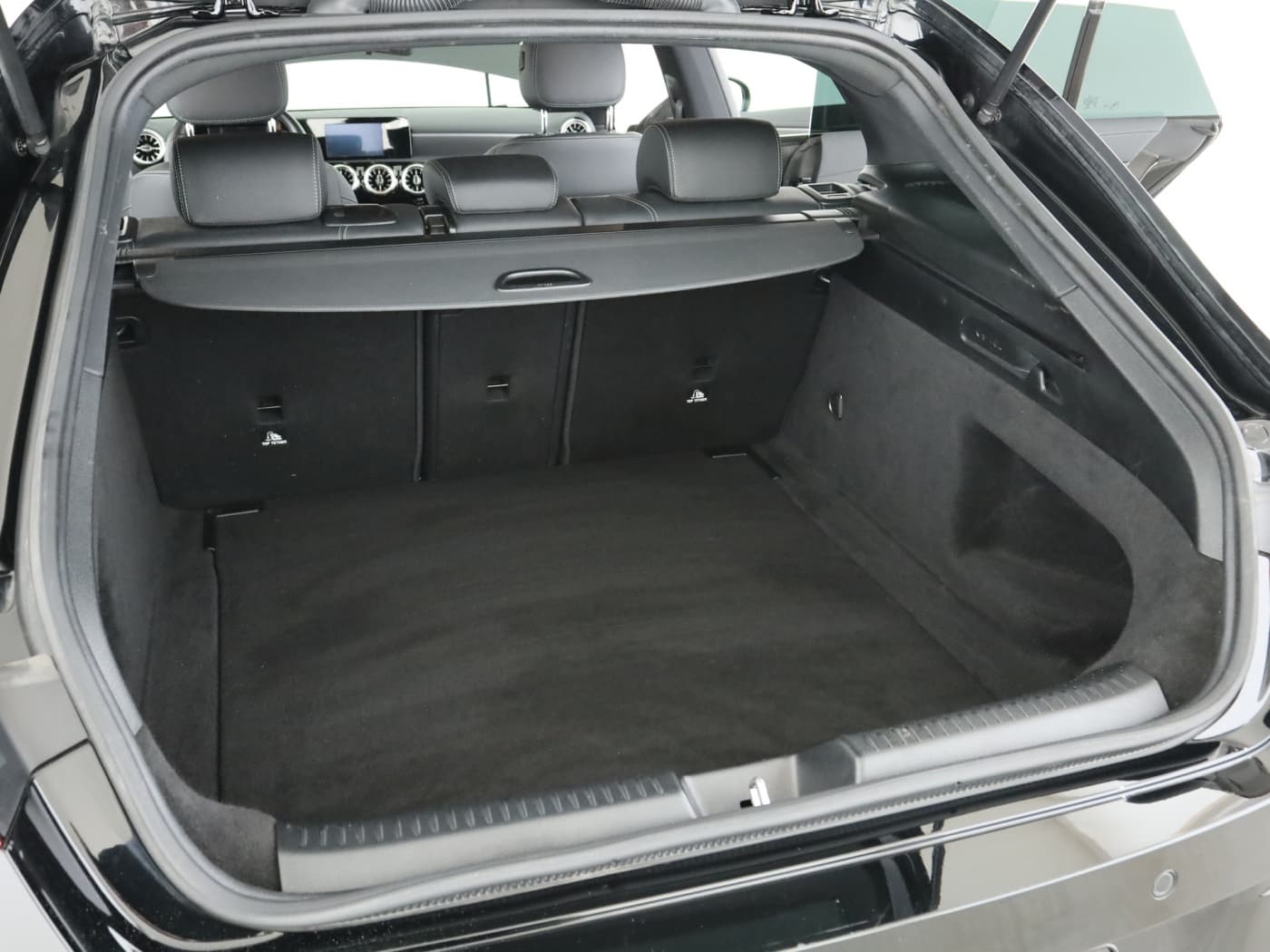 Mercedes-Benz CLA 180 d SB Bild 22