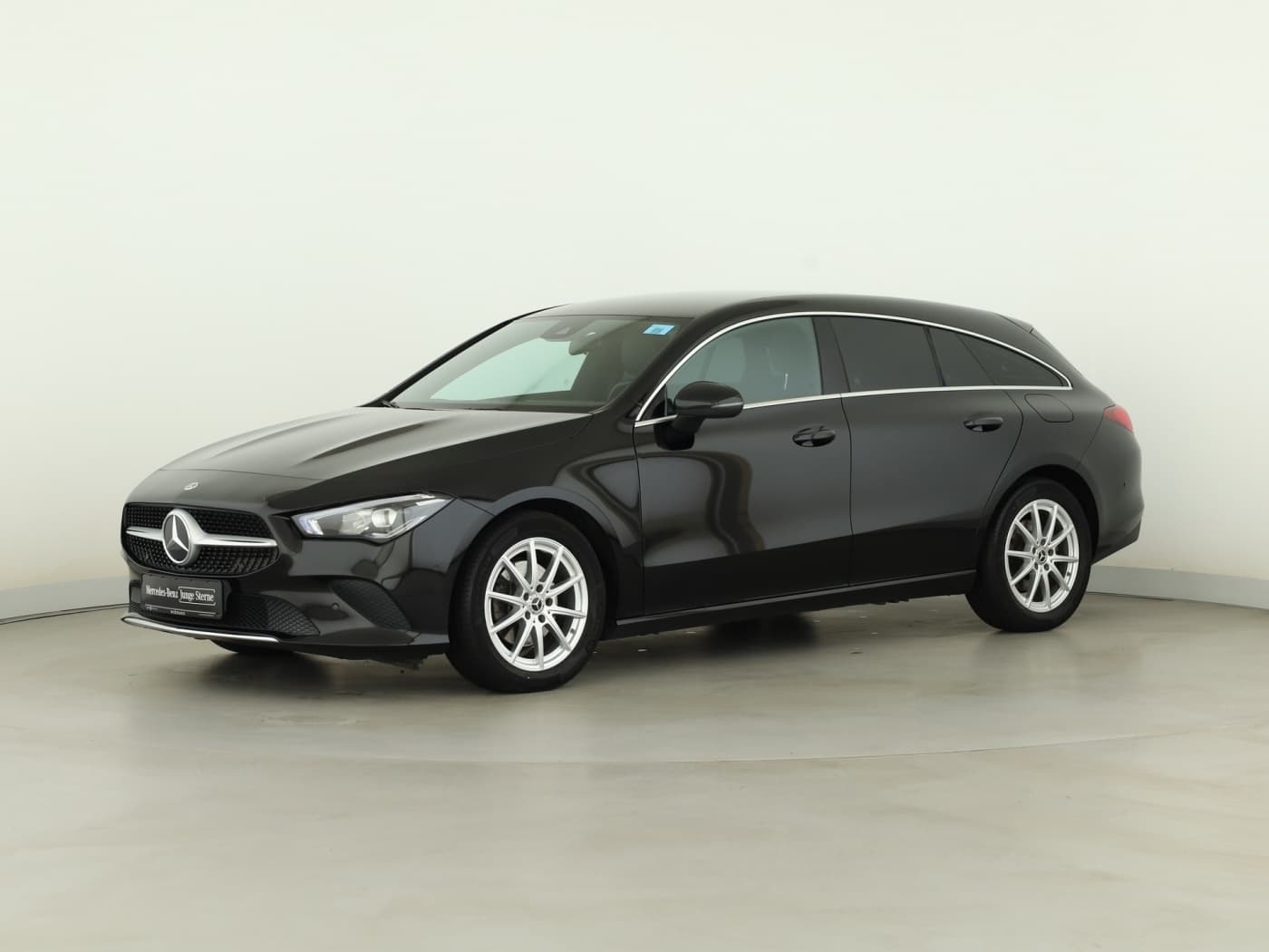 Mercedes-Benz CLA 180 d SB Bild 5