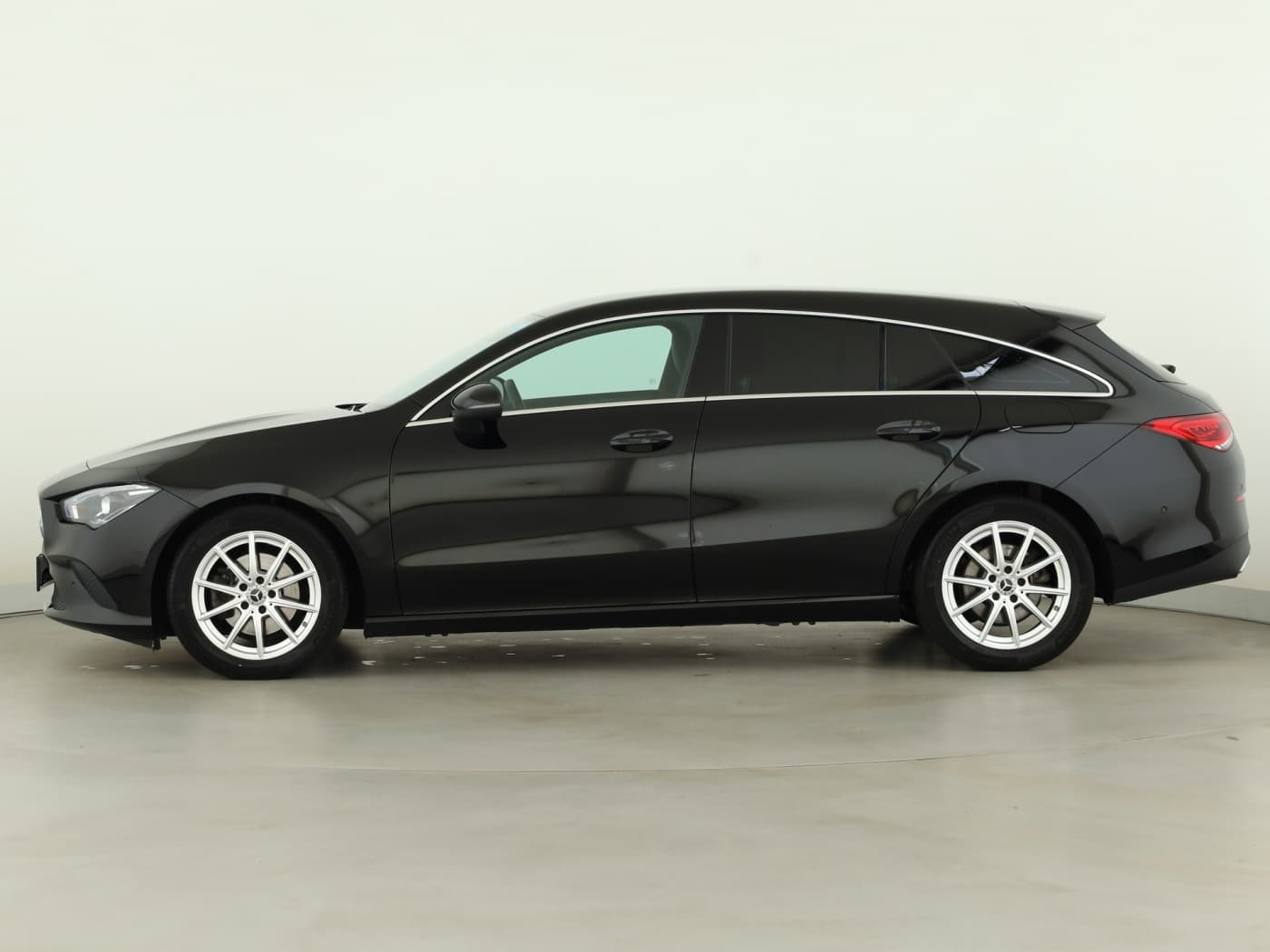 Mercedes-Benz CLA 180 d SB Bild 7