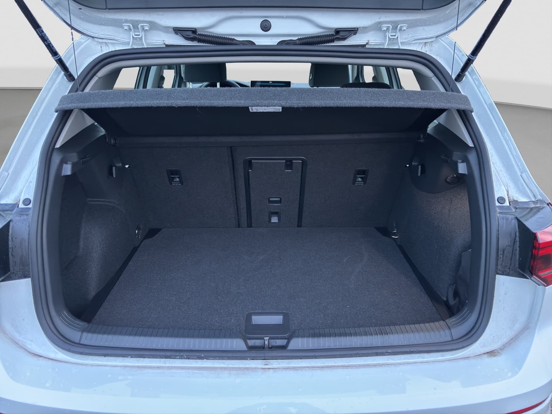 Volkswagen Golf Life 1.5 eTSI 115 PS DSG KAMERA ACC Harman Kardon Bild 16