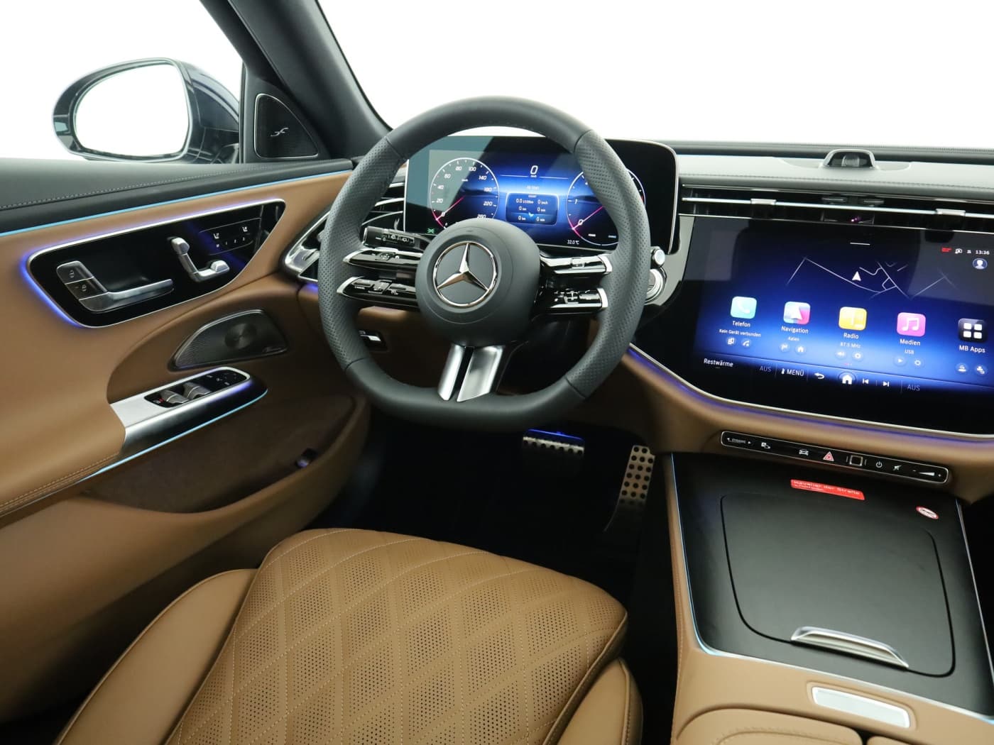 Mercedes-Benz E 450 d 4MATIC T-Modell Bild 10