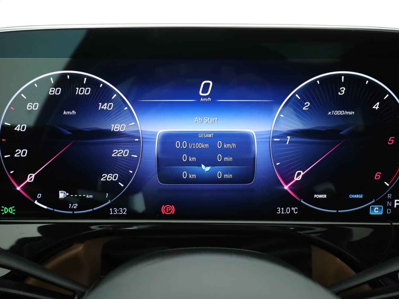 Mercedes-Benz E 450 d 4MATIC T-Modell Bild 12