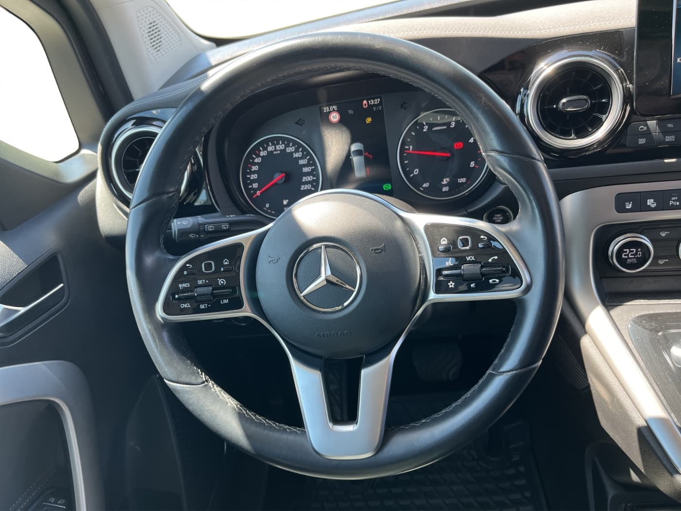 Mercedes-Benz T 180 d PROGRESSIVE Edition Bild 10
