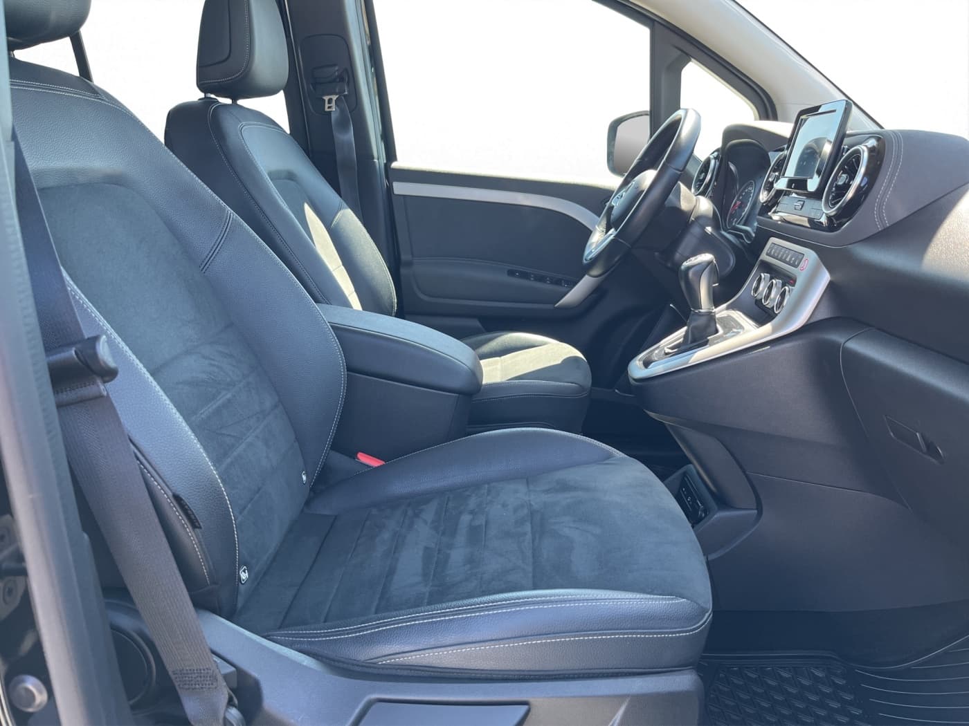 Mercedes-Benz T 180 d PROGRESSIVE Edition Bild 13