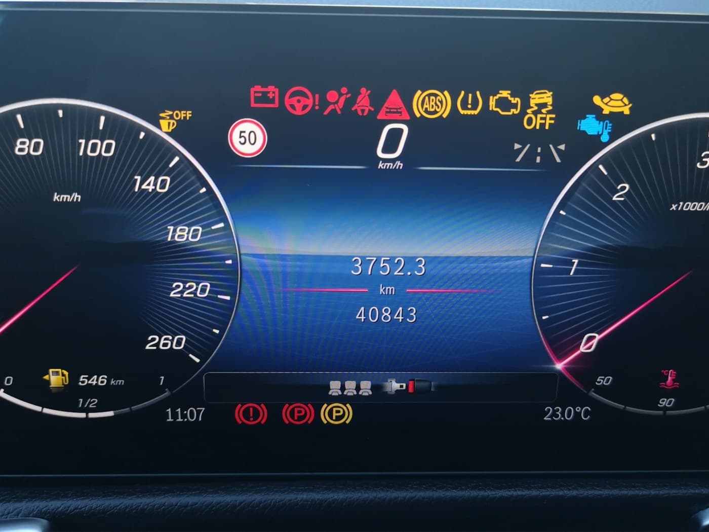 Mercedes-Benz GLB 200 d Bild 11
