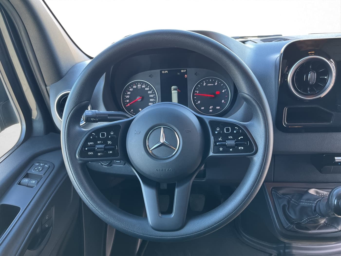 Mercedes-Benz Sprinter 319 CDI Kasten Bild 10