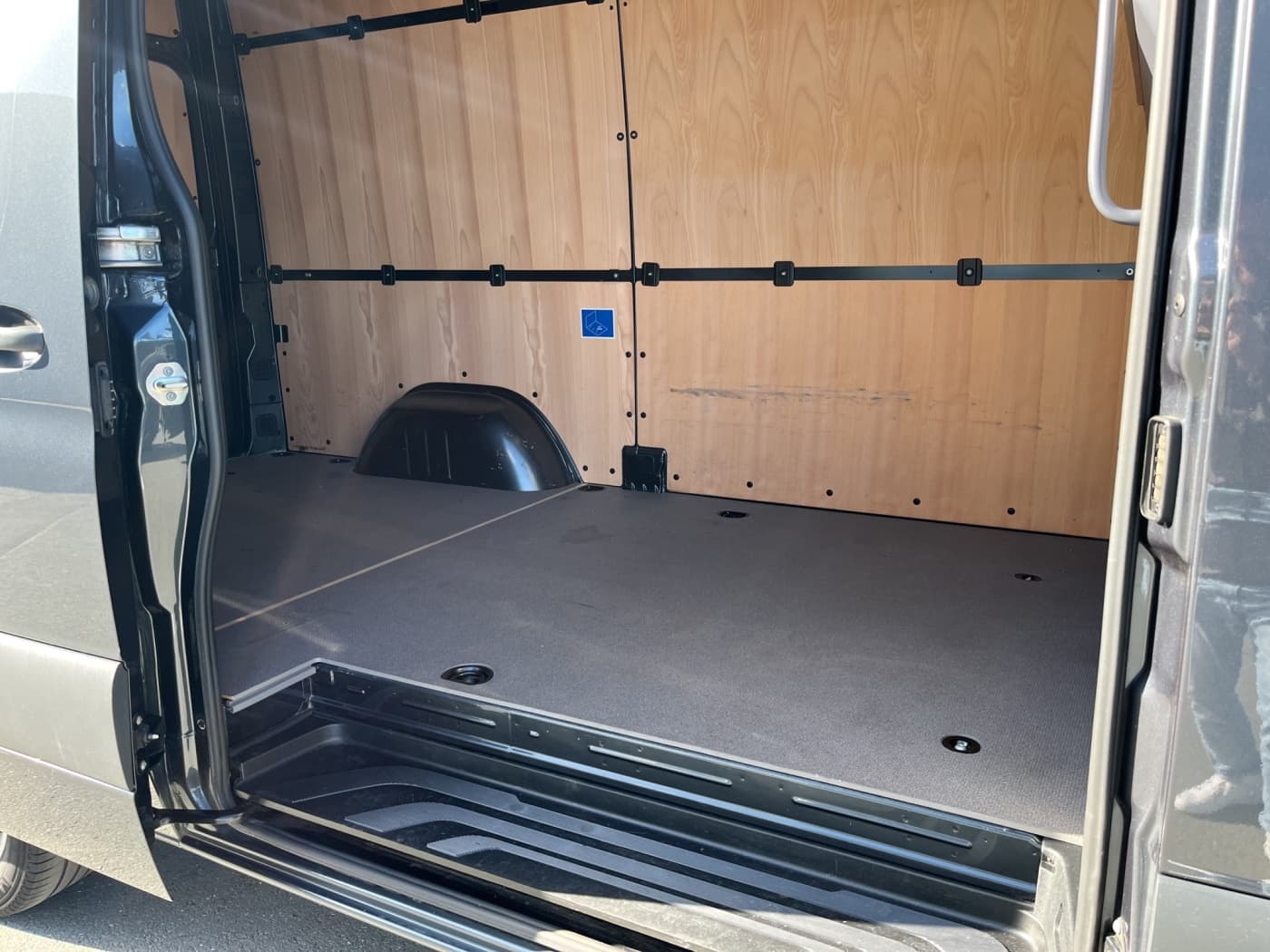 Mercedes-Benz Sprinter 319 CDI Kasten Bild 15